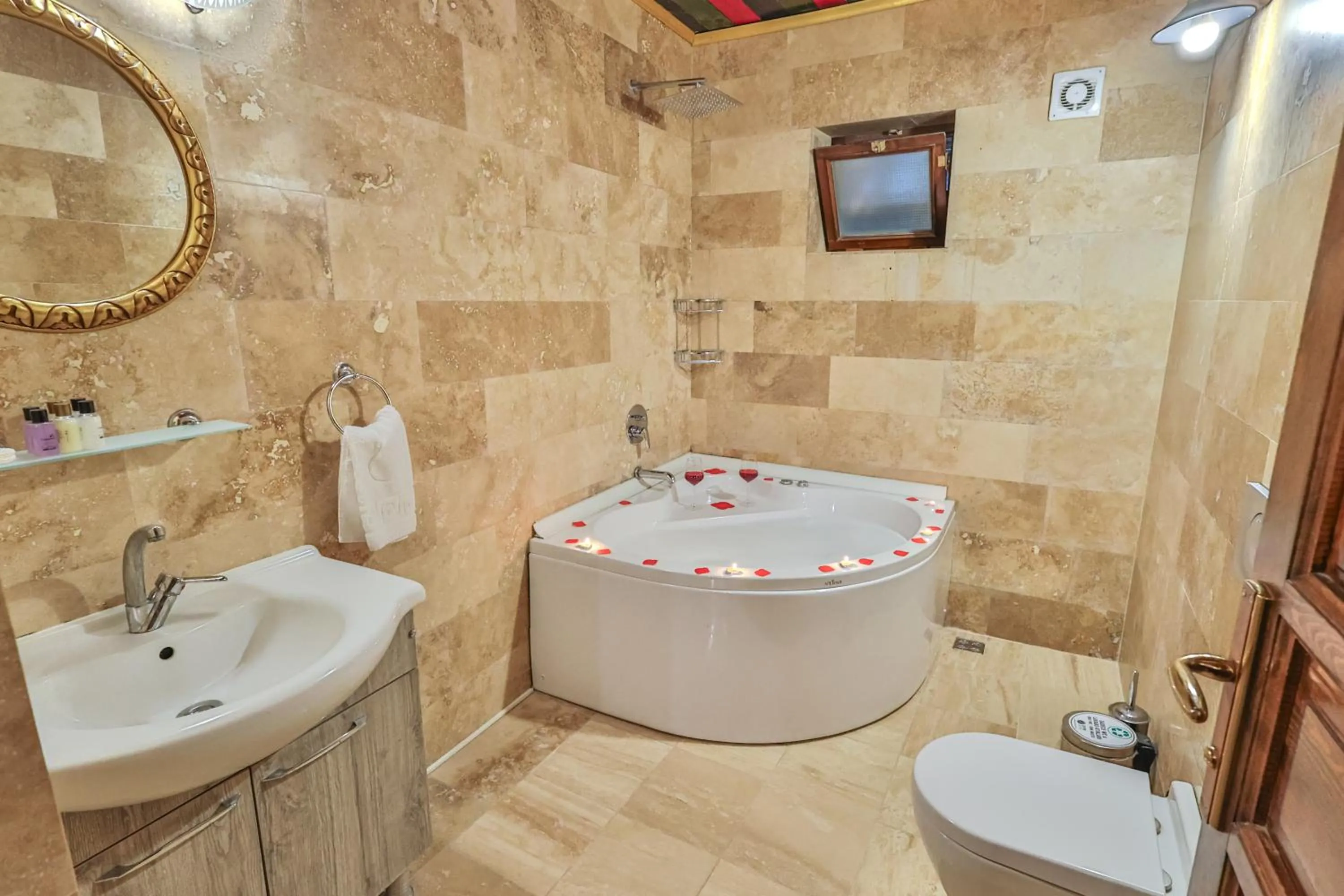 Shower in Bedrock Cave Hotel