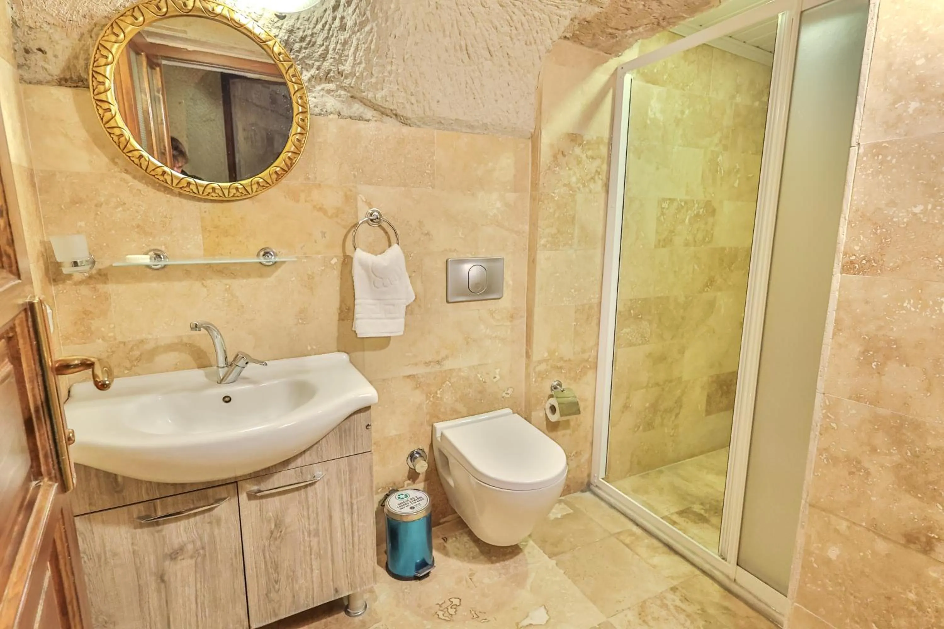 Shower in Bedrock Cave Hotel