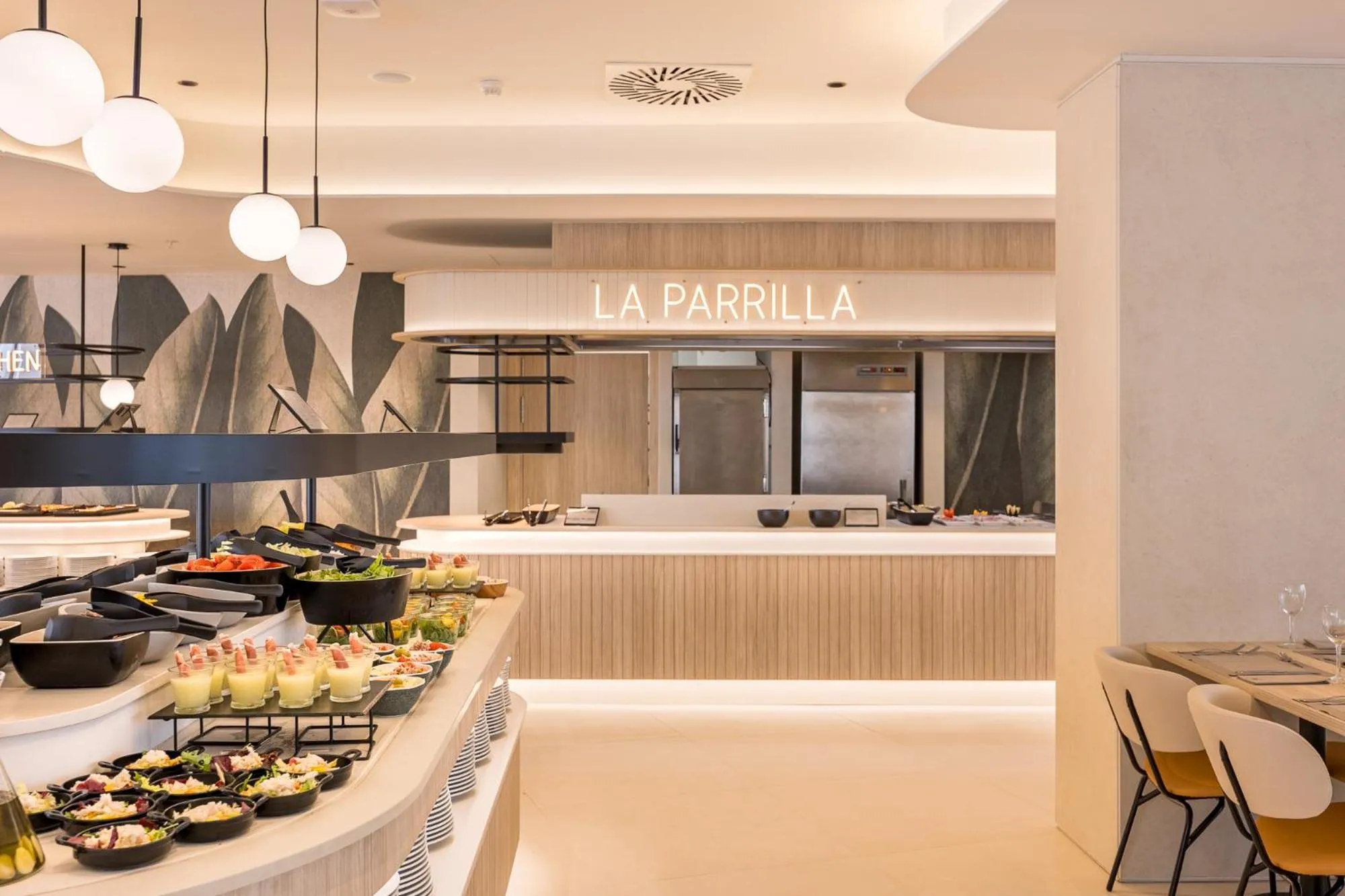 Restaurant/places to eat in Hotel RH Arena - Todo Incluido