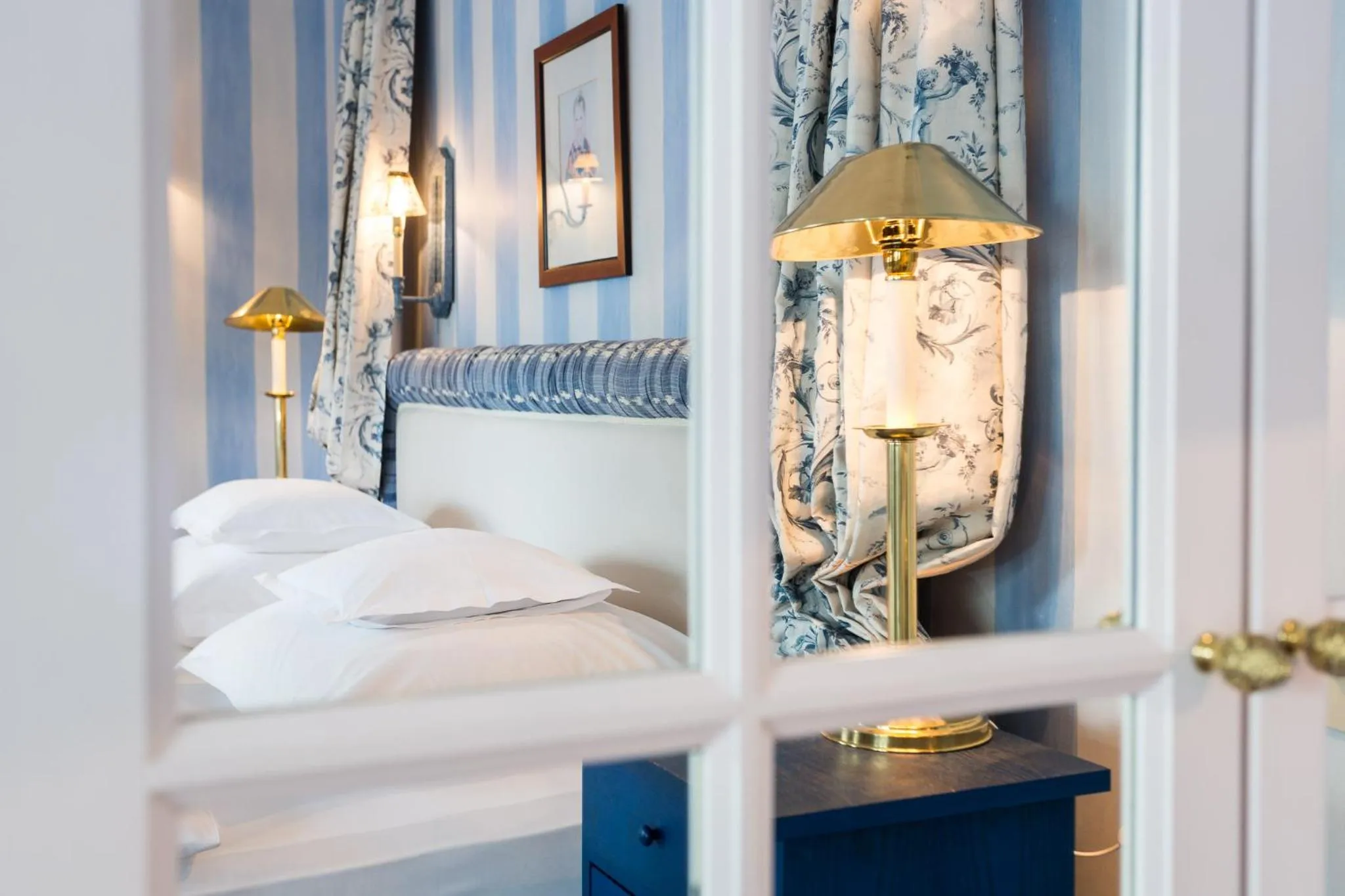 Bed in Hotel Edelweiss