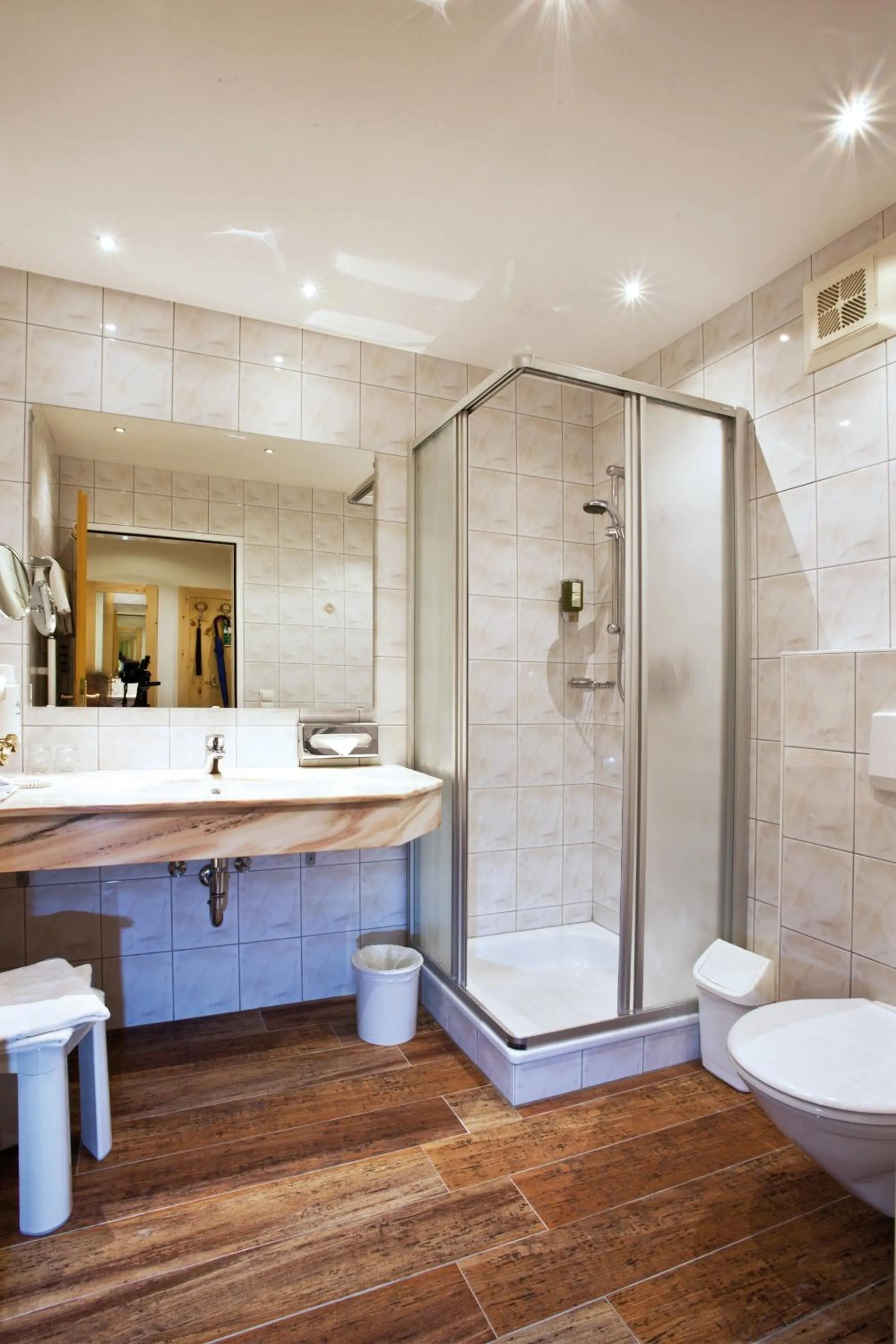 Bathroom in Landhotel Alpenhof Filzmoos