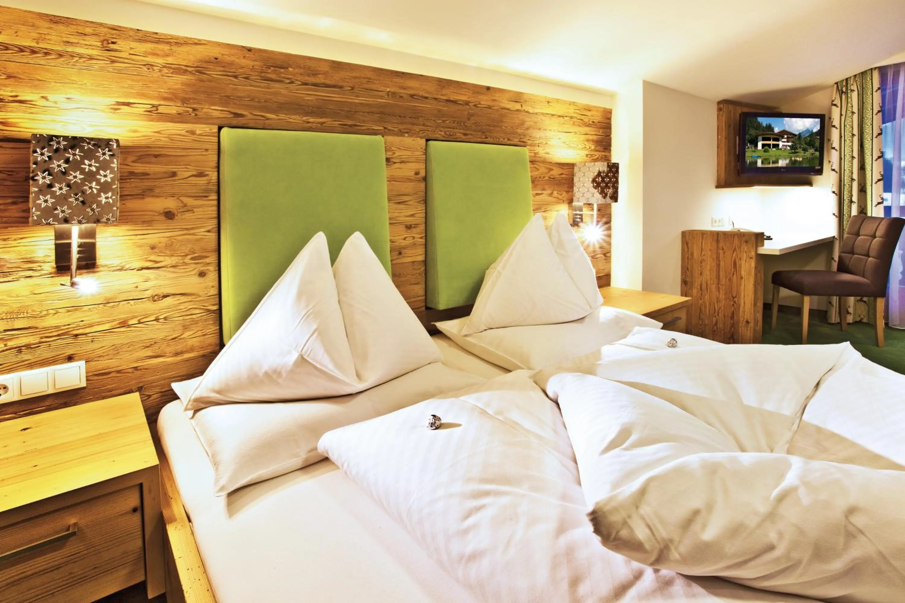 Bed in Landhotel Alpenhof Filzmoos