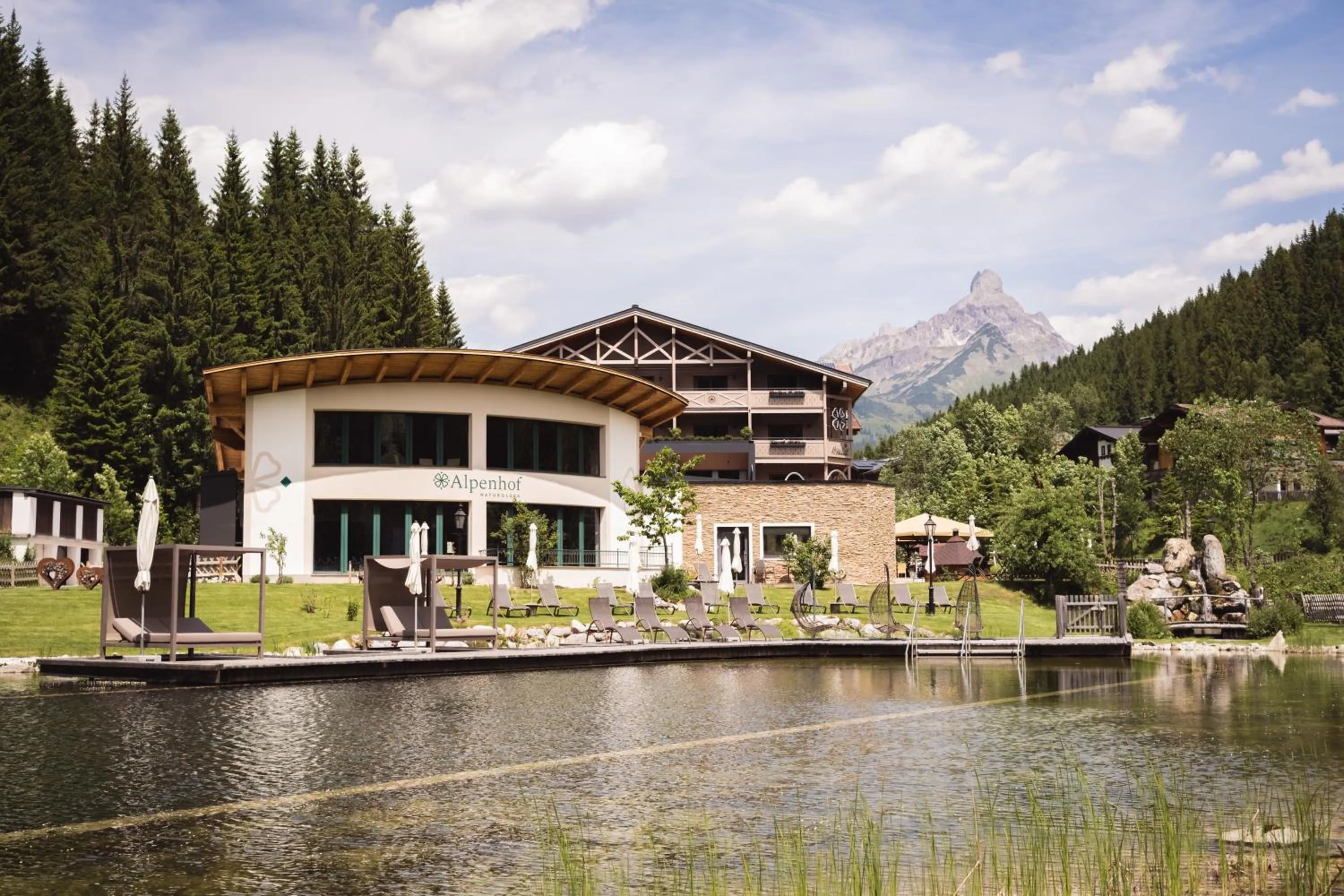 Property building in Landhotel Alpenhof Filzmoos