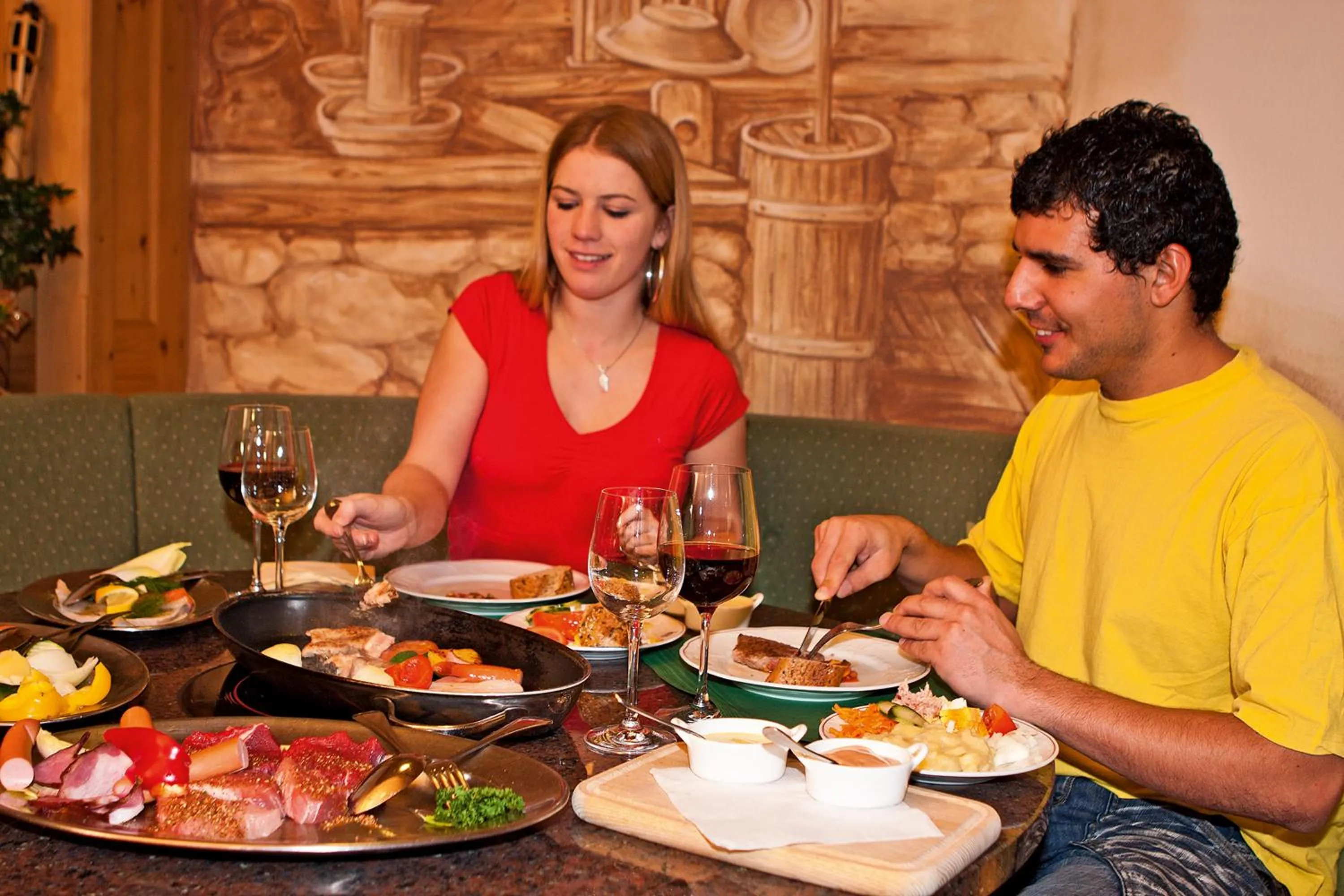 Restaurant/places to eat in Landhotel Alpenhof Filzmoos