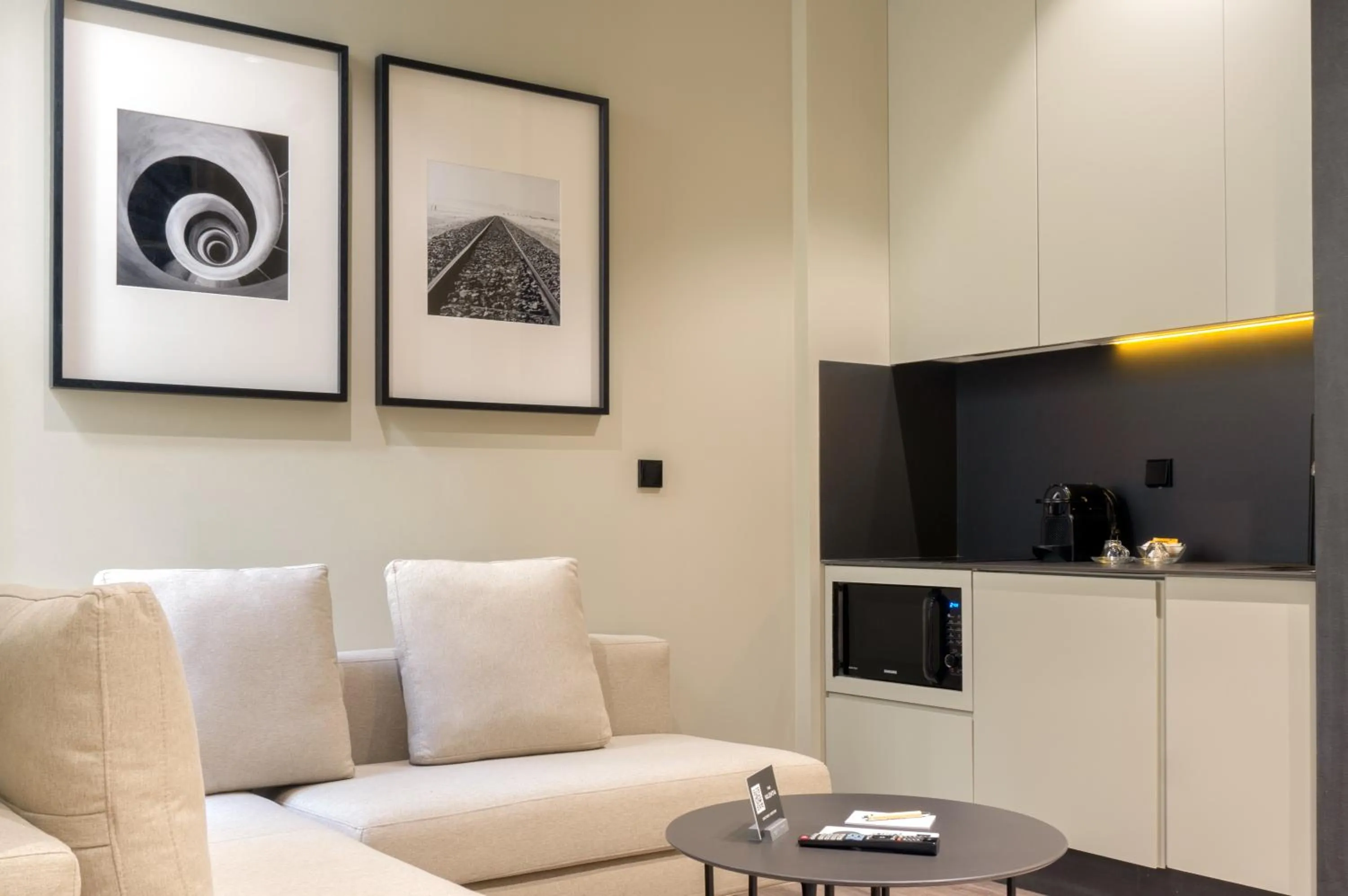 Coffee/tea facilities in The Valentia Cabillers