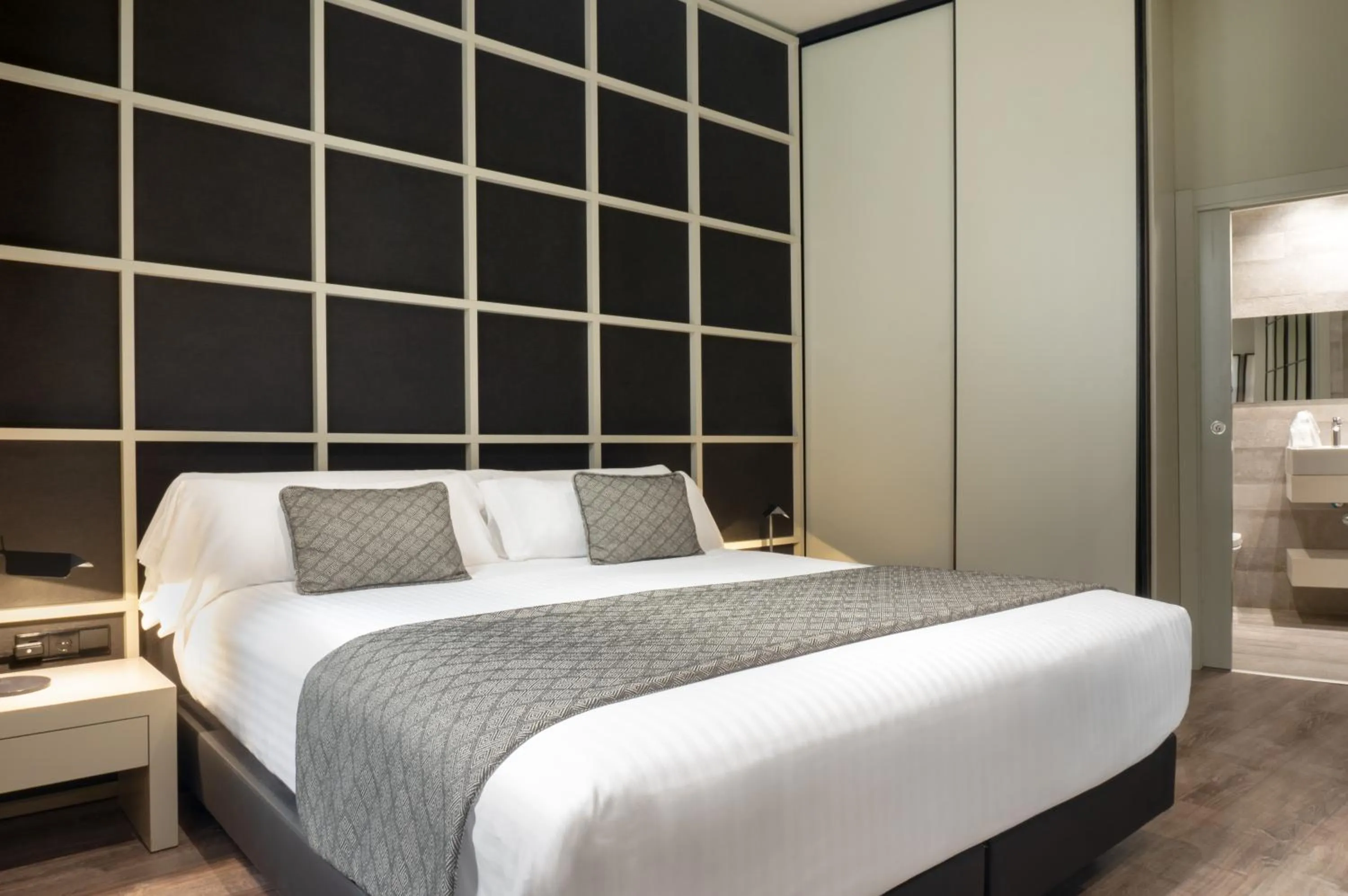 Bed in The Valentia Cabillers