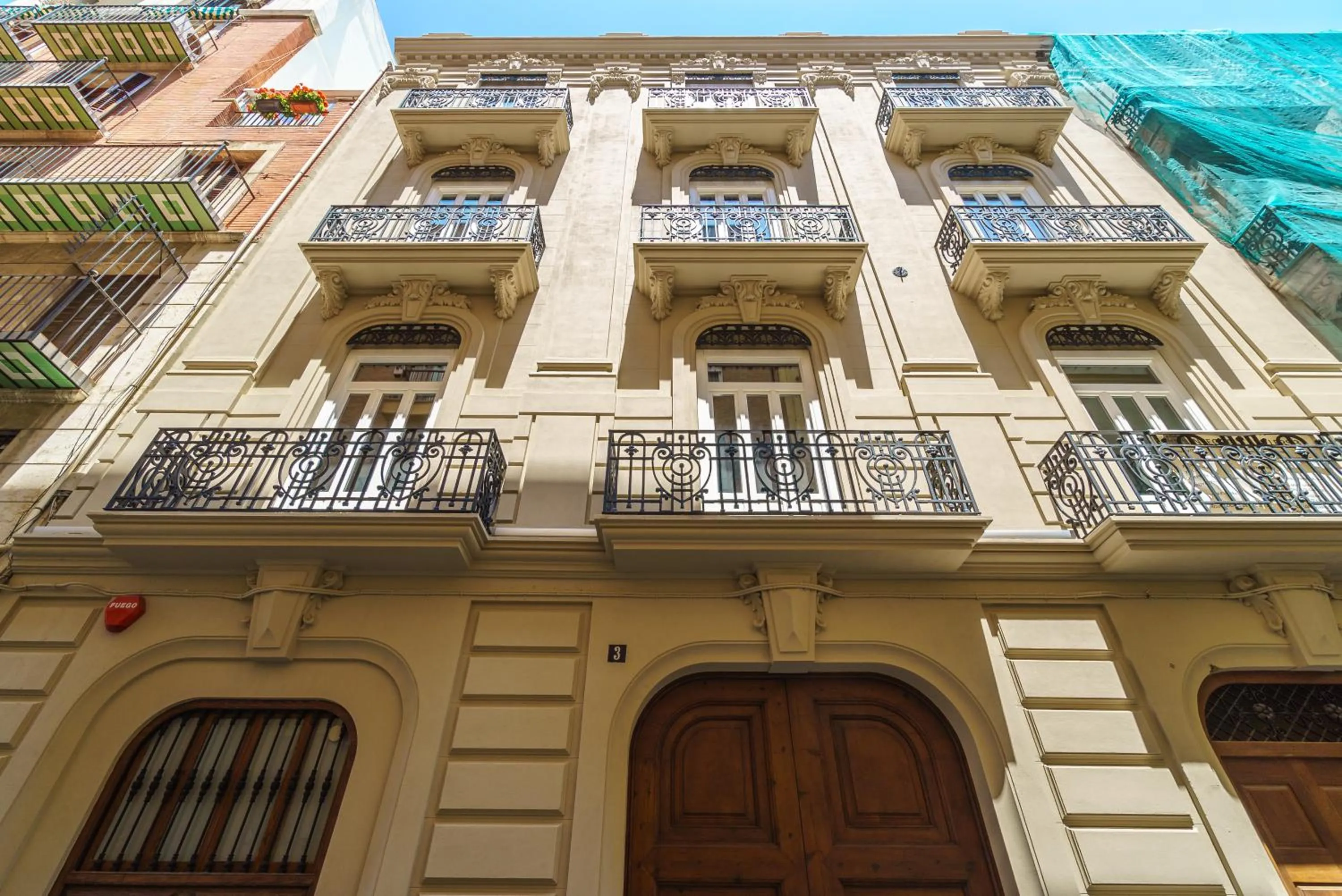 Facade/entrance in The Valentia Cabillers
