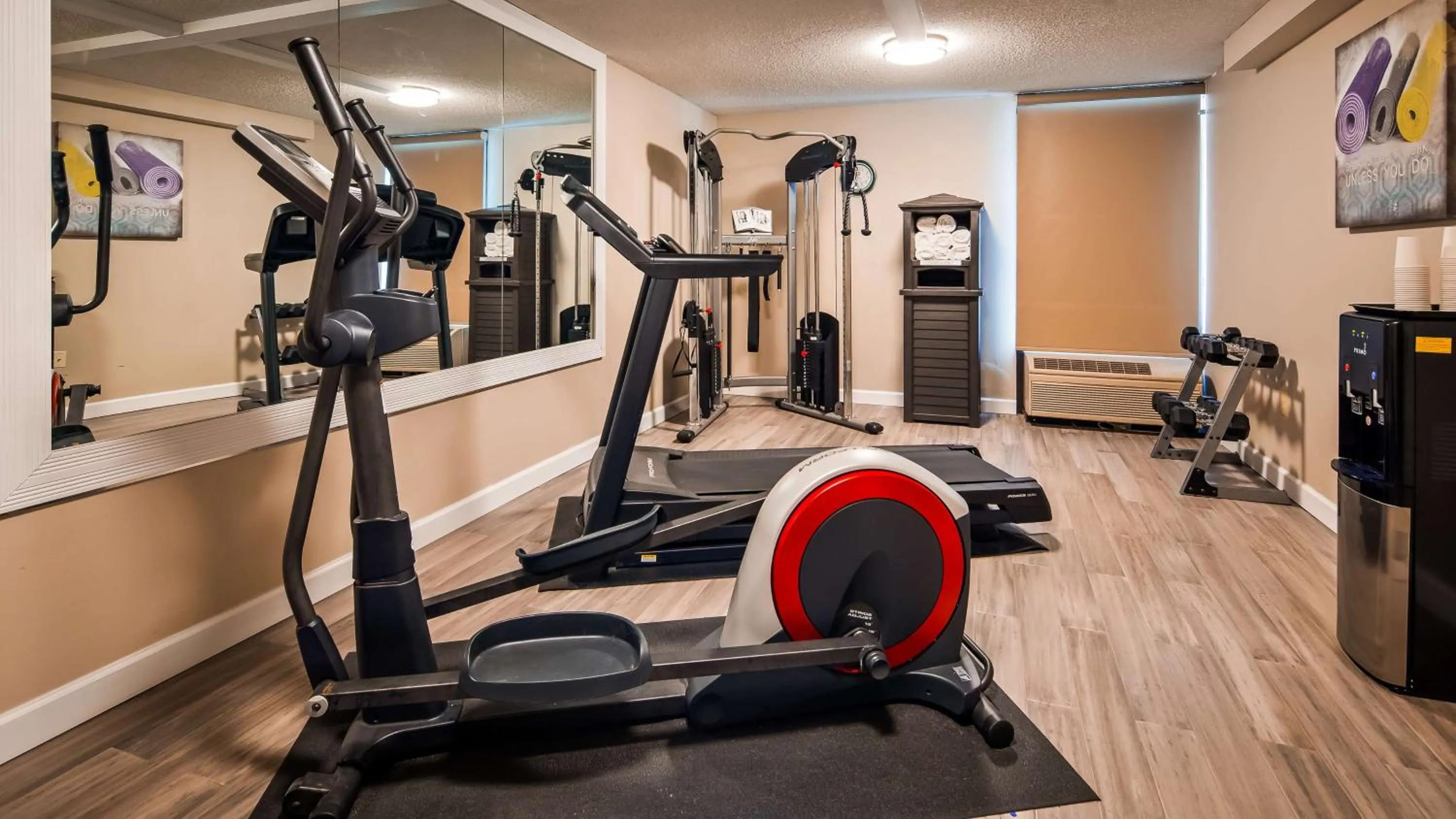 Fitness centre/facilities in Best Western Plus Yadkin Valley Inn & Suites