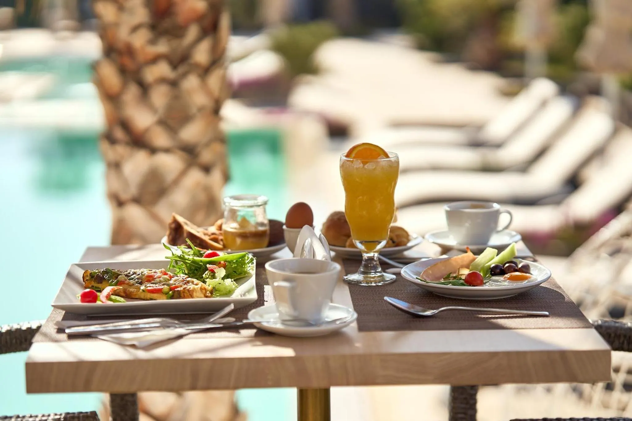 Restaurant/places to eat in Aurora Santorini