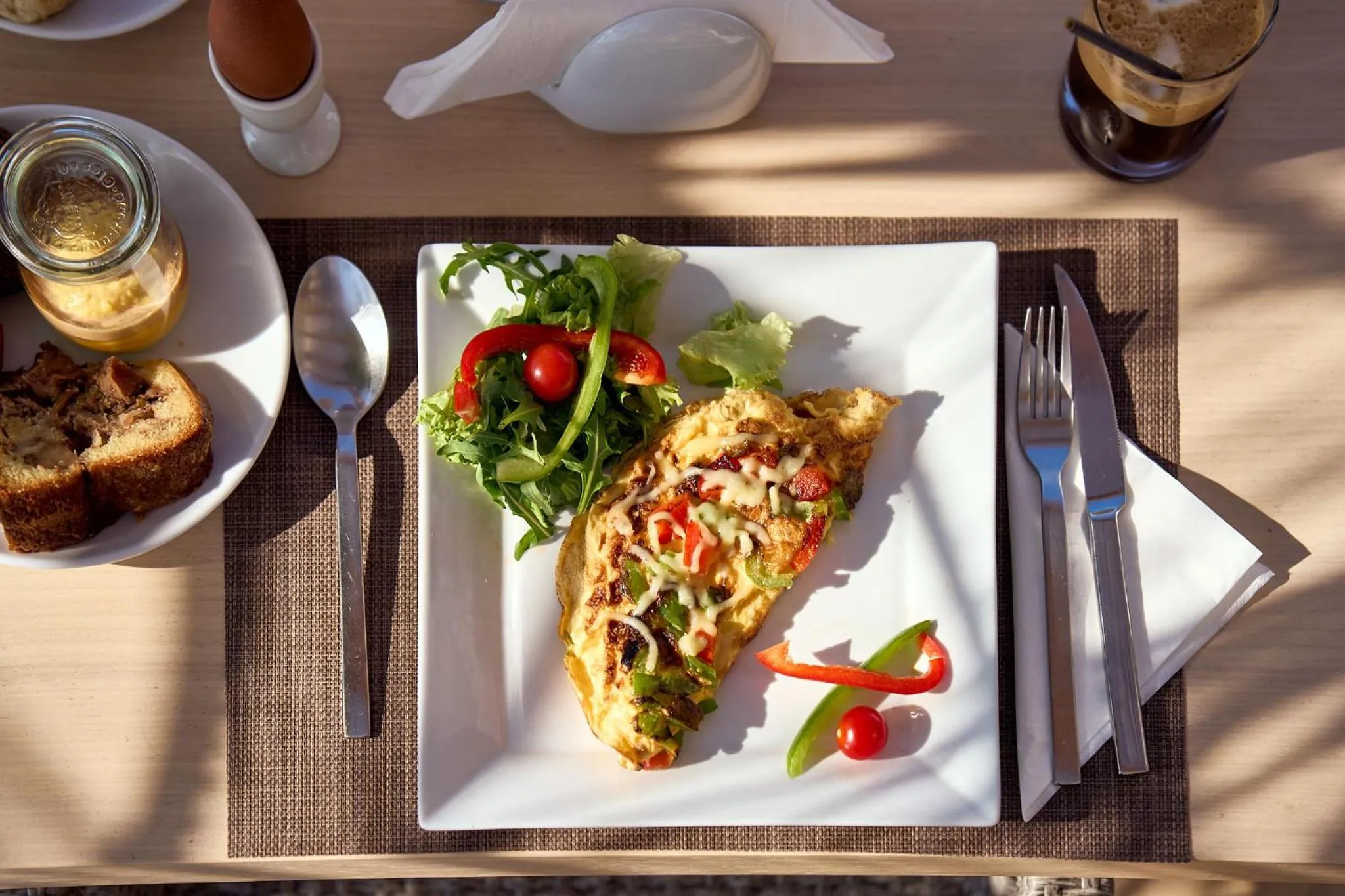 Food and drinks in Aurora Santorini