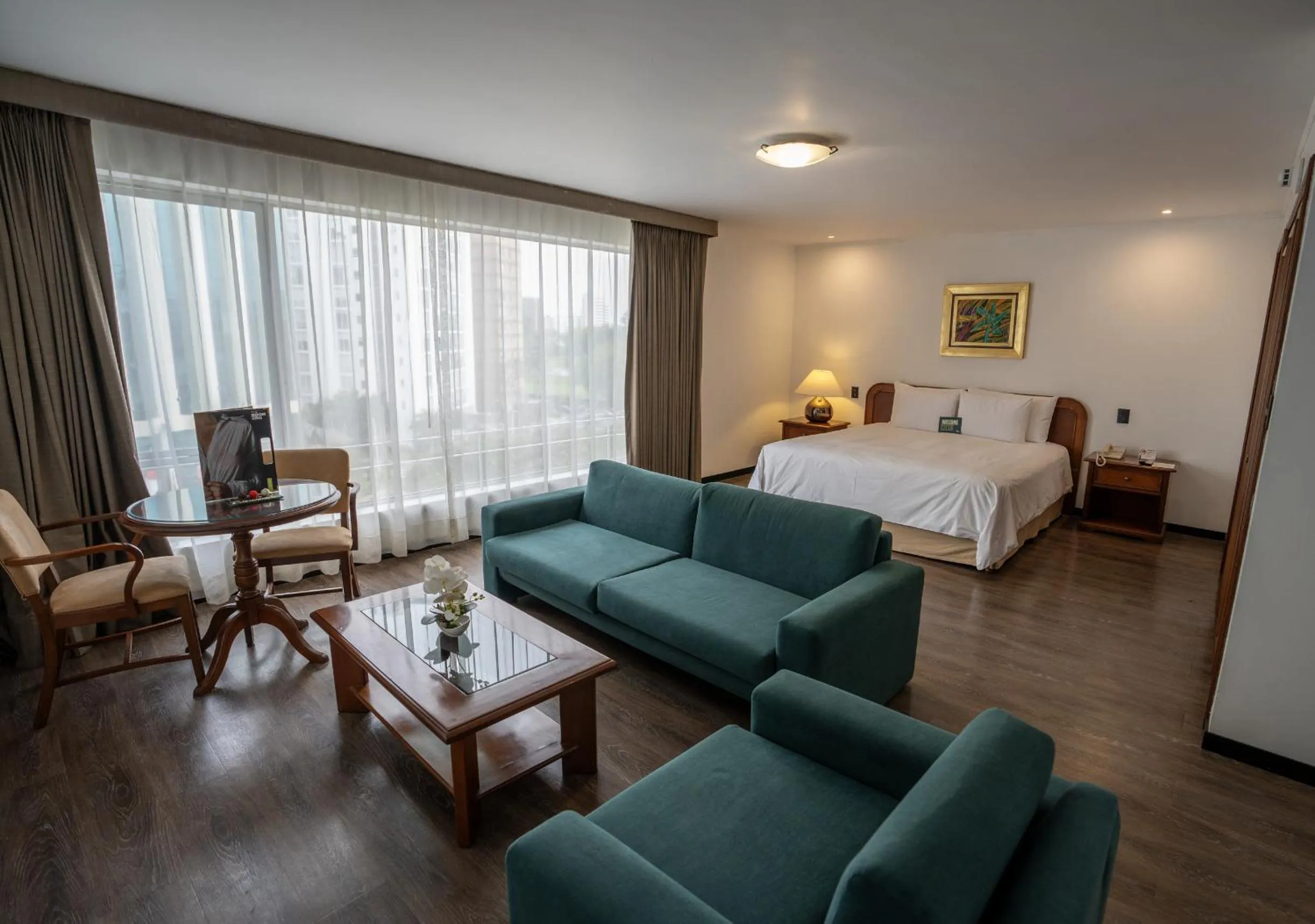 Decorative detail, Bed in BTH Hotel Lima Golf