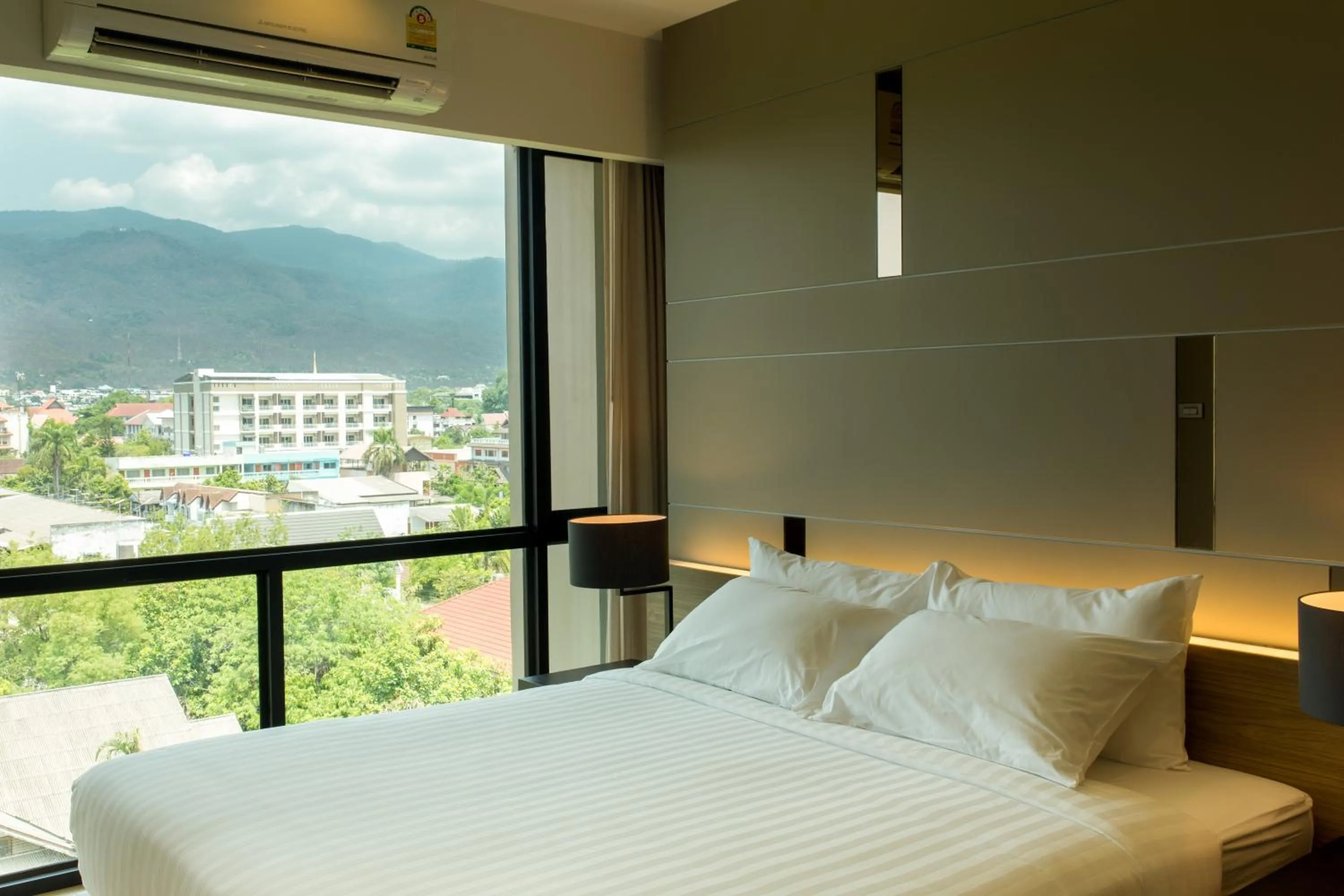 Bed in Hyde Park Chiangmai