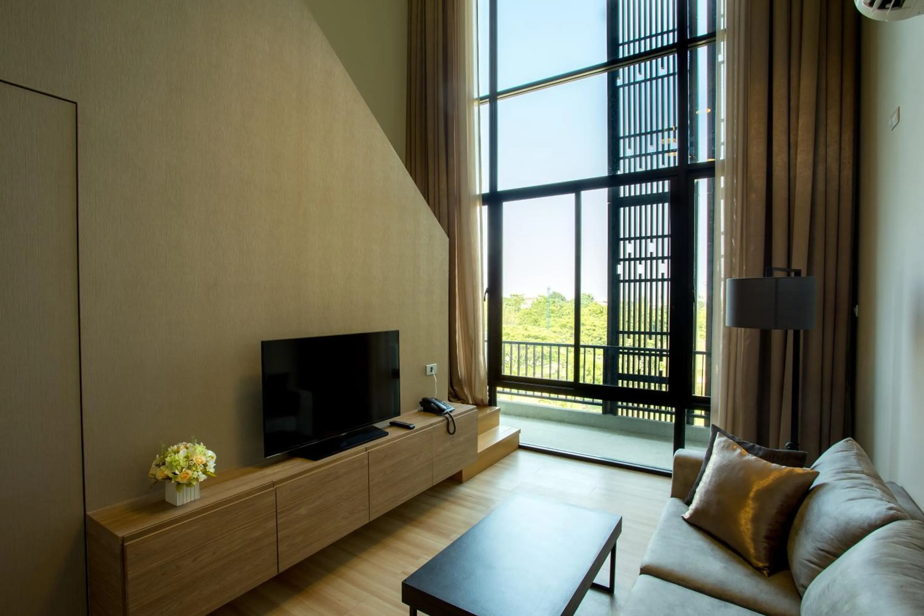 Communal lounge/ TV room in Hyde Park Chiangmai