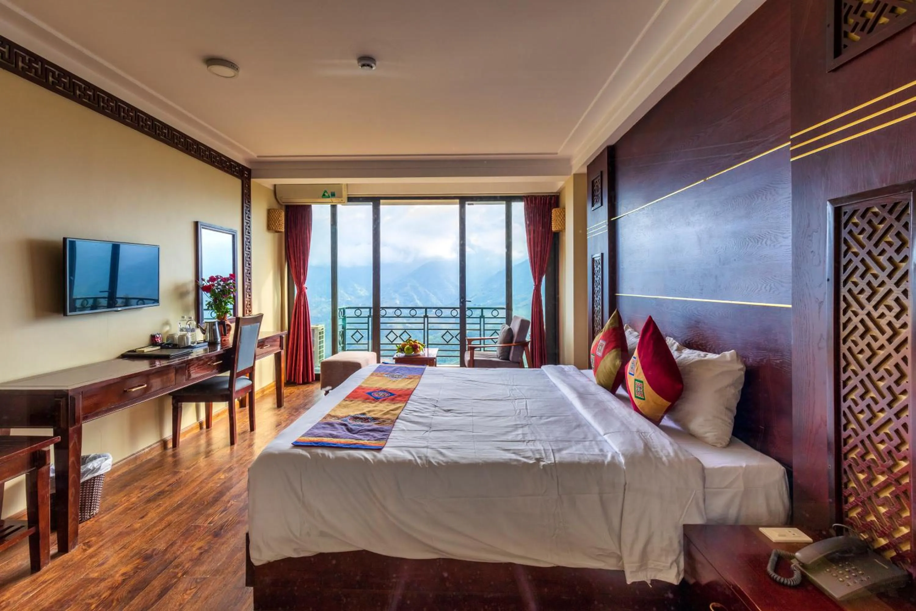 Bed in Sapa Vista Hotel