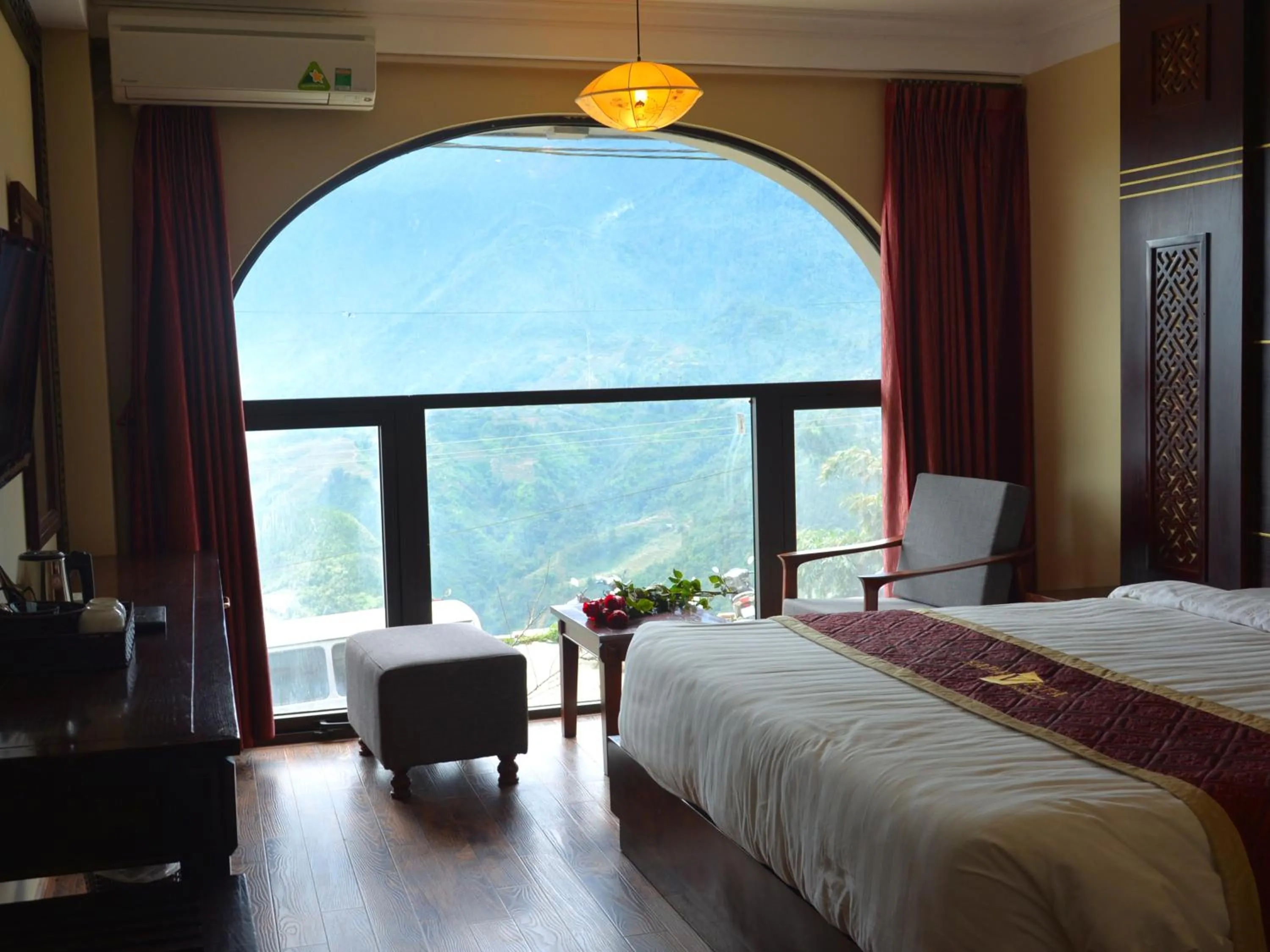Bed in Sapa Vista Hotel