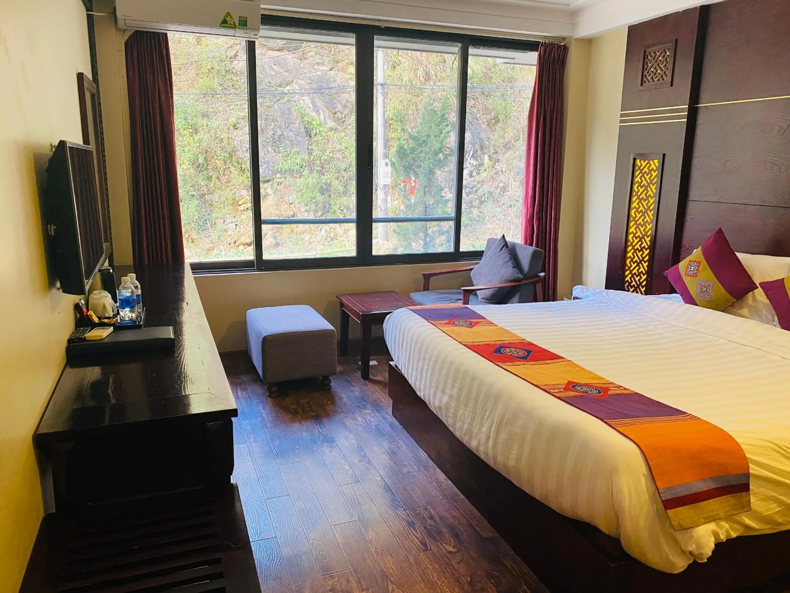 Bed in Sapa Vista Hotel