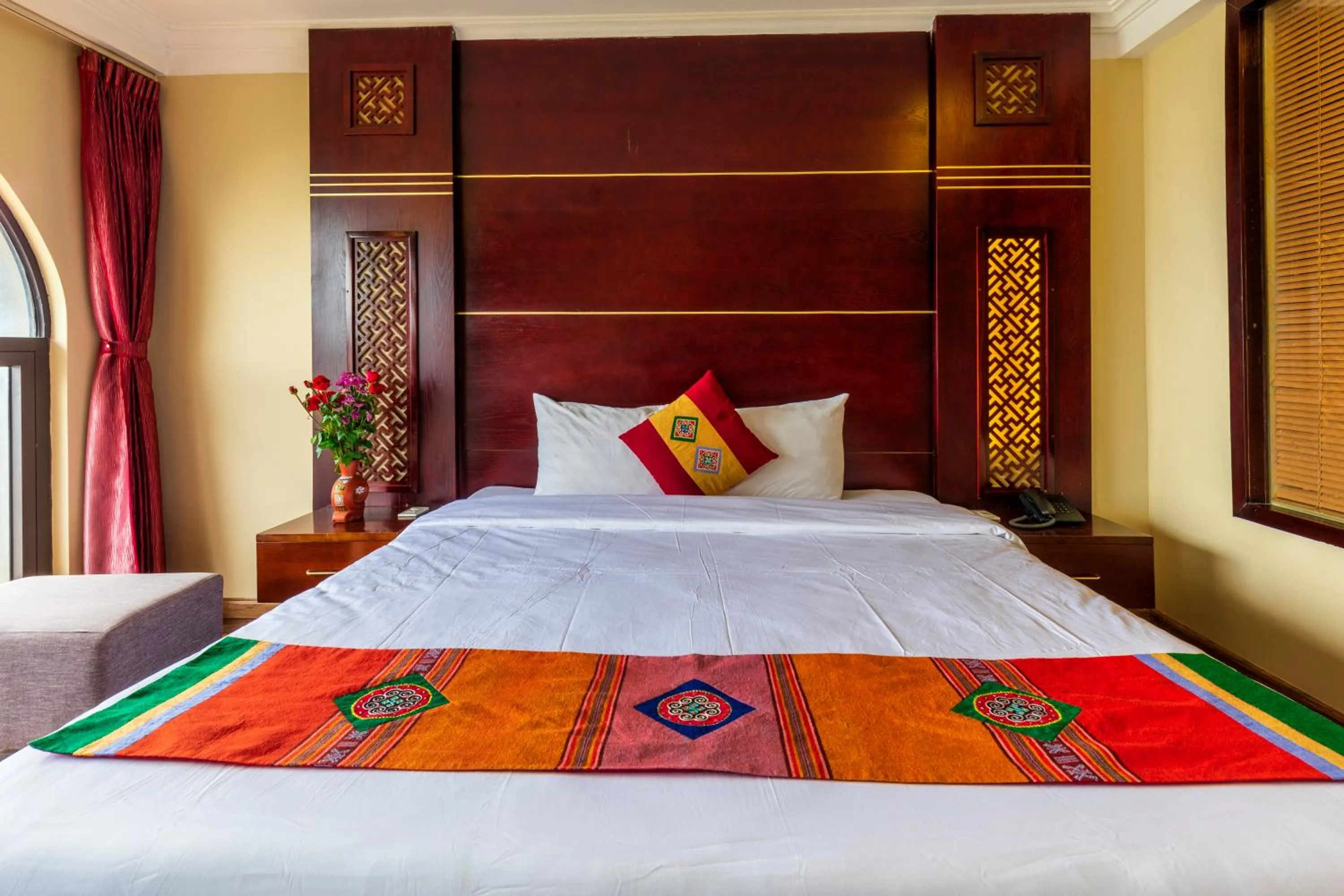 Bed in Sapa Vista Hotel