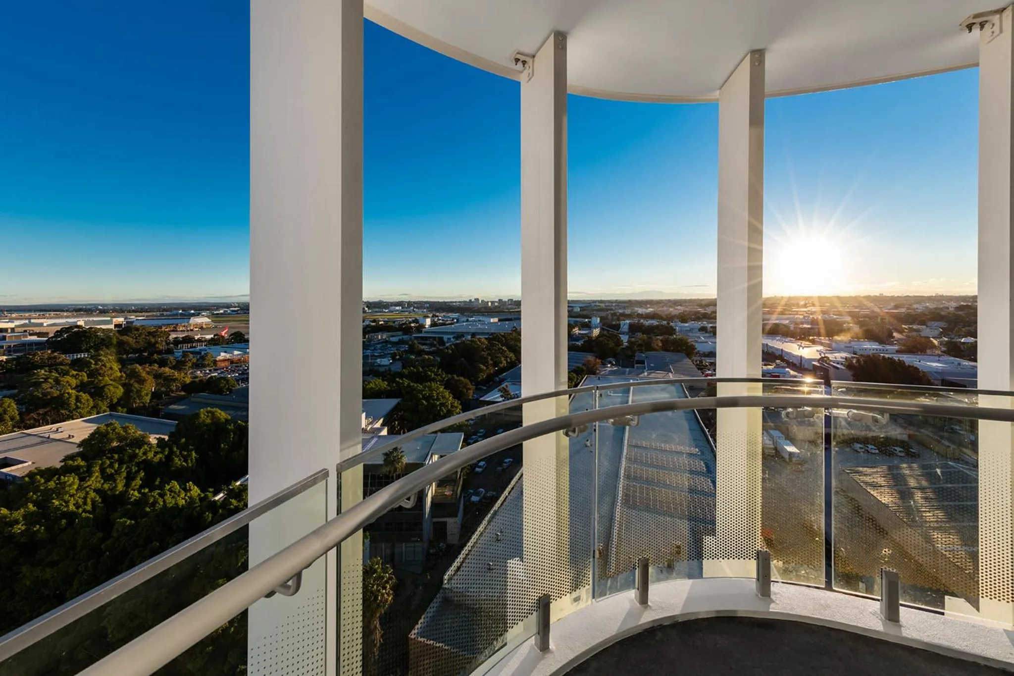 Balcony/Terrace in Meriton Suites Mascot Central