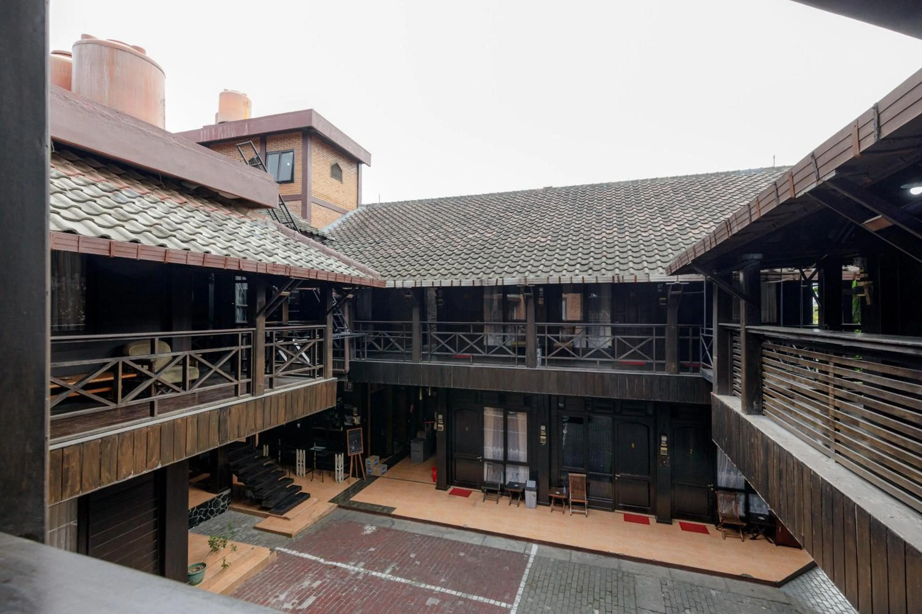 Facade/entrance in RedDoorz @ Cilandak Timur