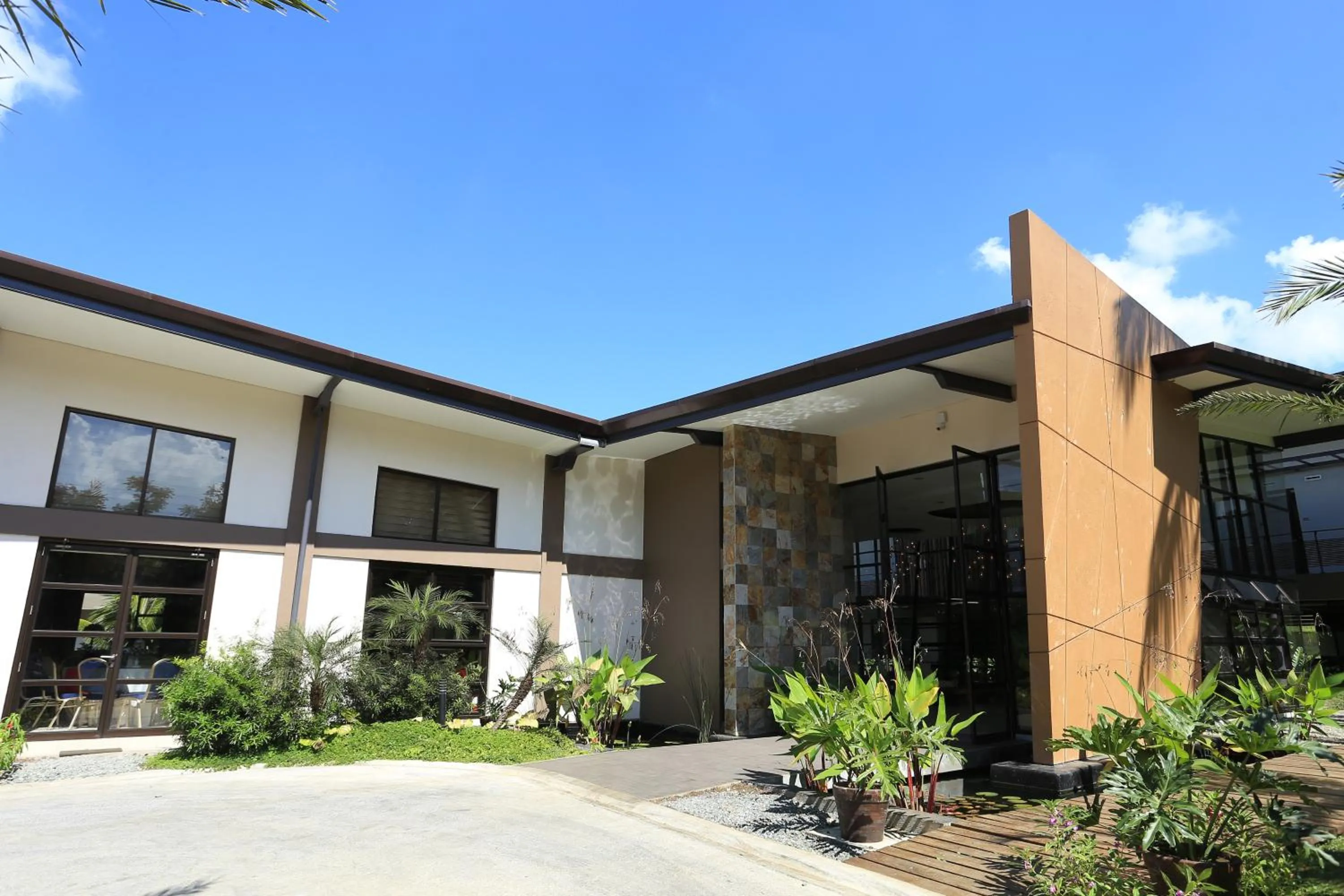 Property building in Abagatan ti Manila