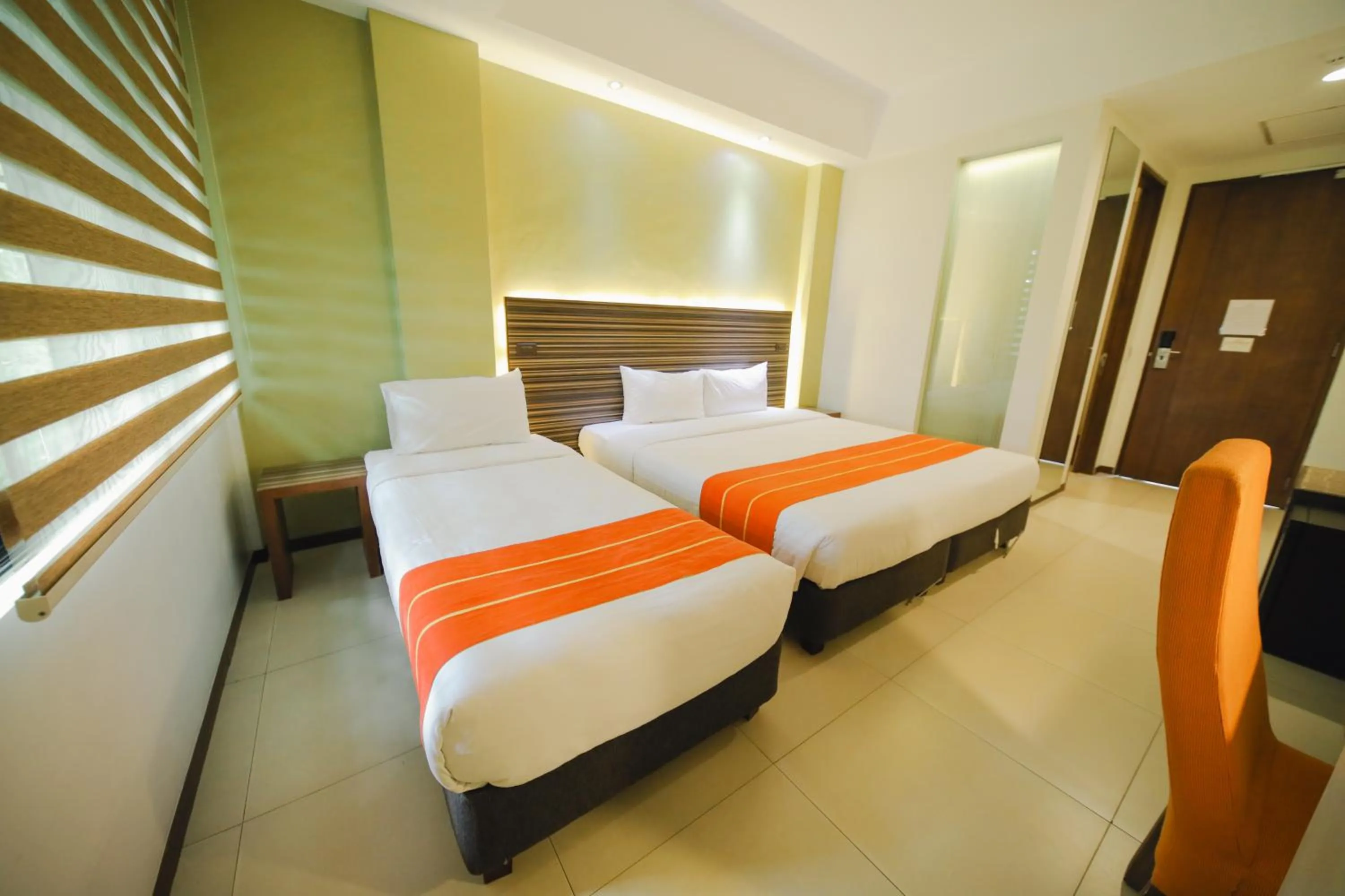 Bed in Abagatan ti Manila