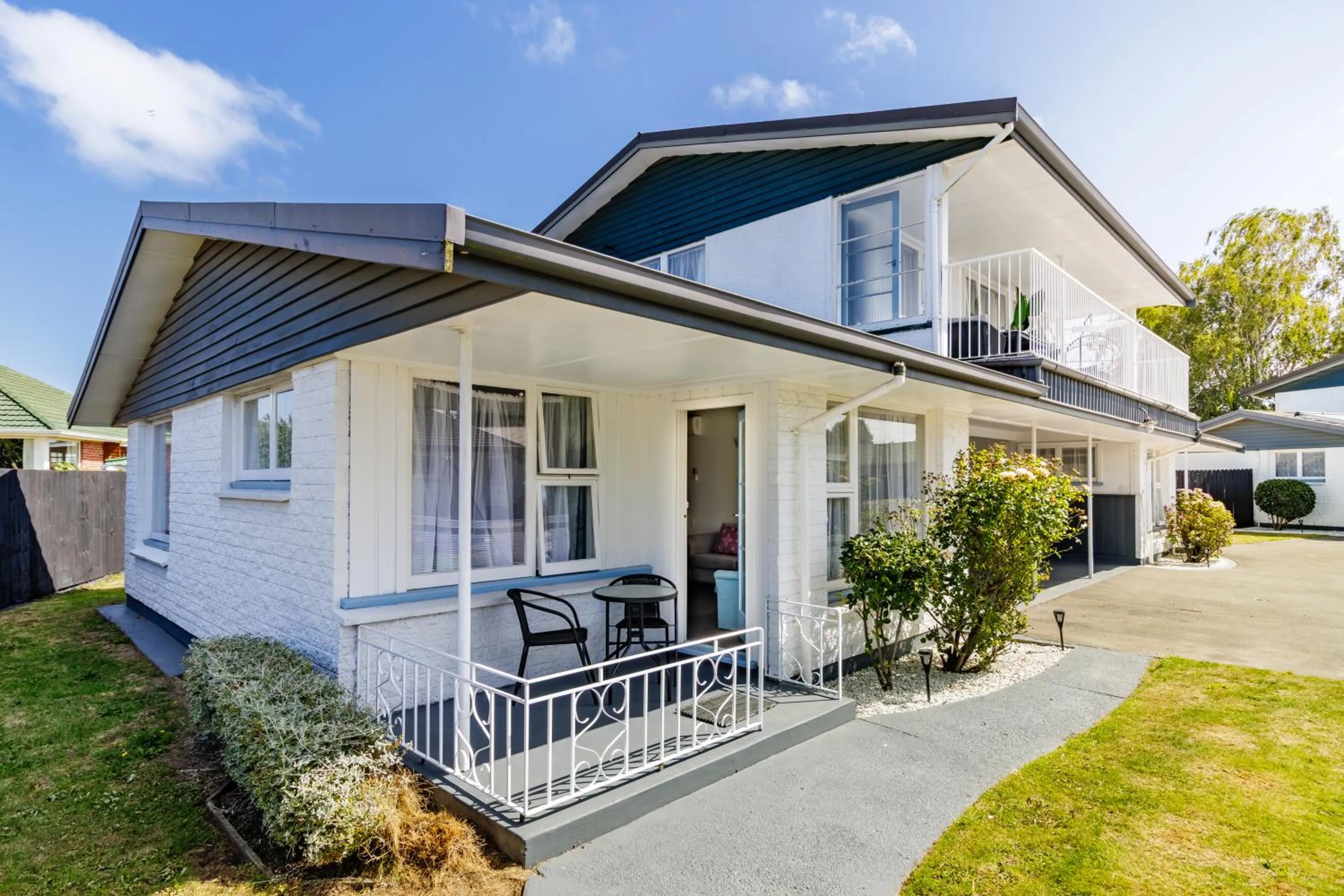 Patio in Belle Bonne Motel