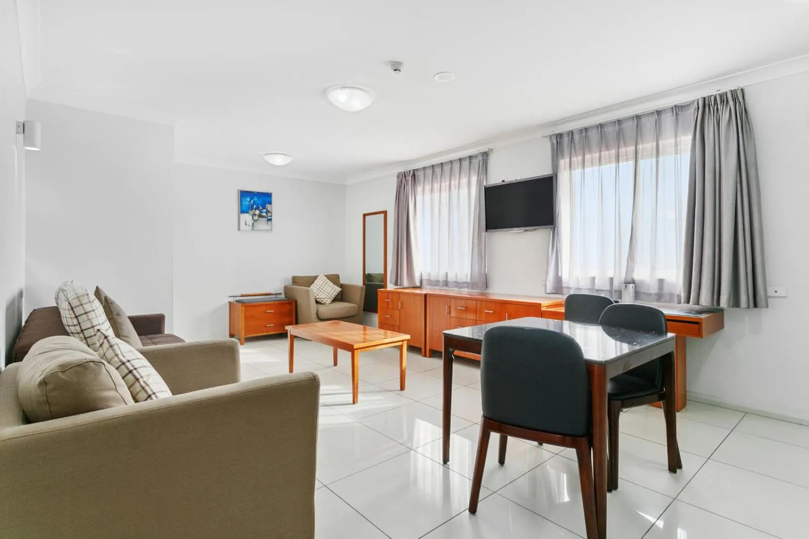 Comfort Inn & Suites Burwood