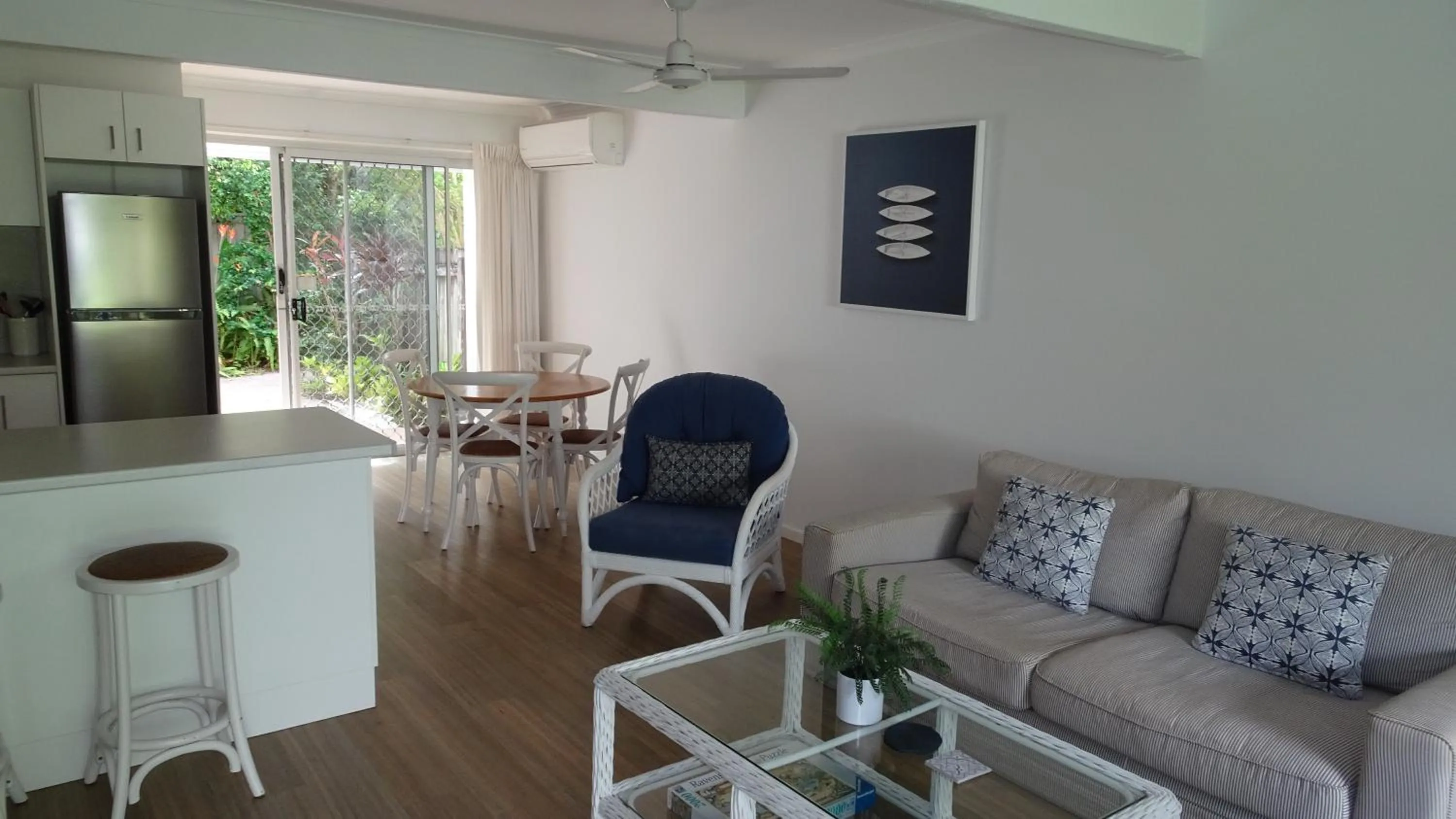 Living room in Noosa Gardens Riverside Resort