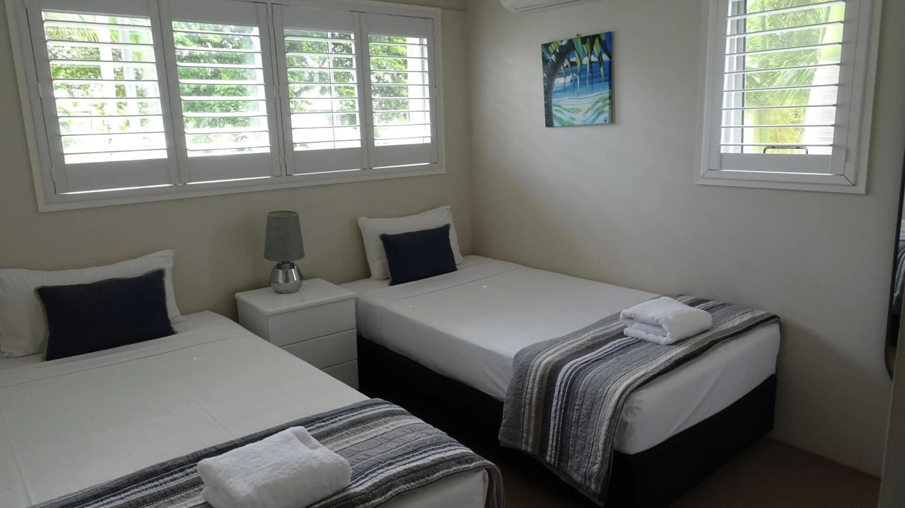 Bedroom, Bed in Noosa Gardens Riverside Resort