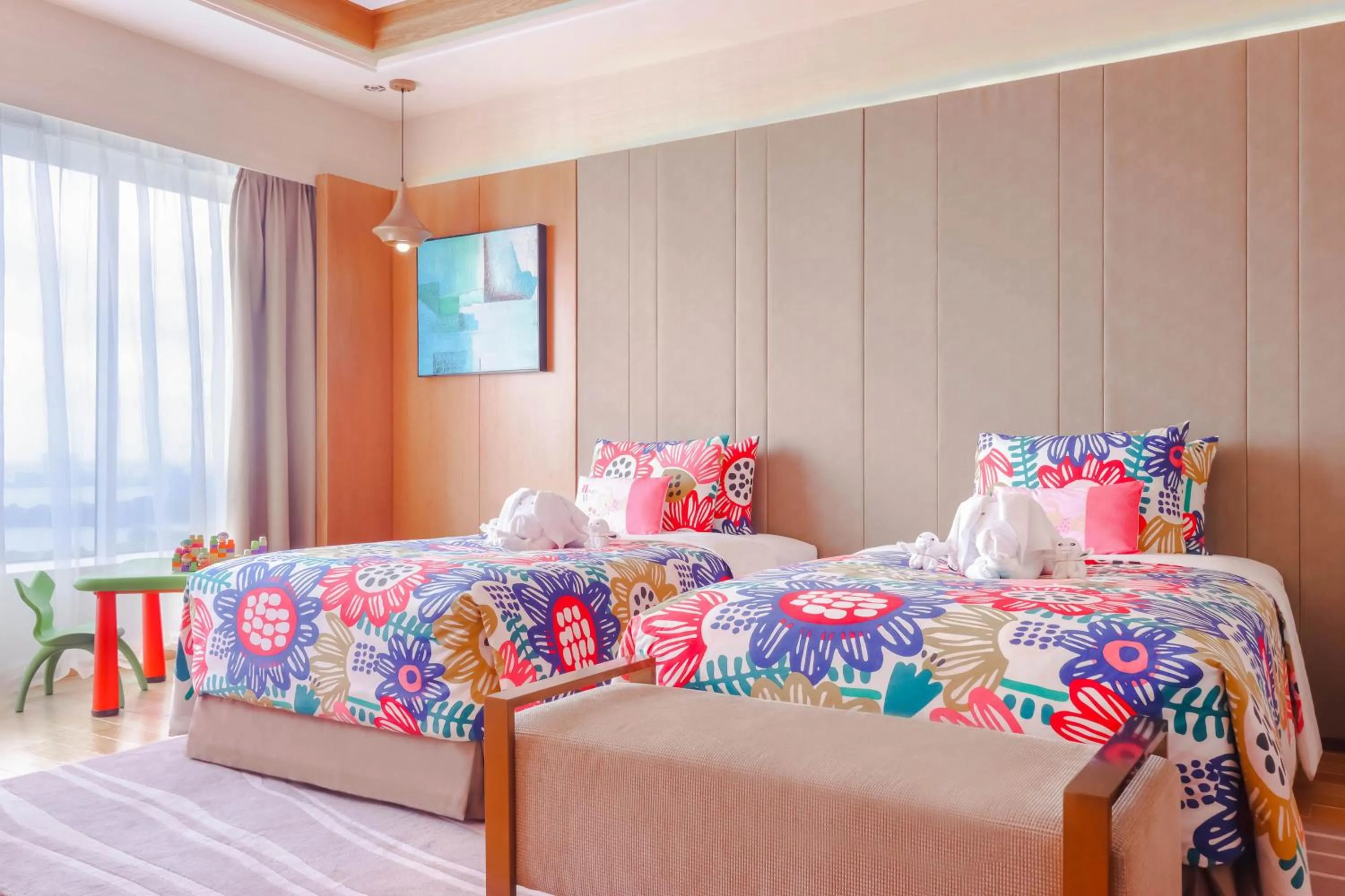 Bed in Meliá Yangon