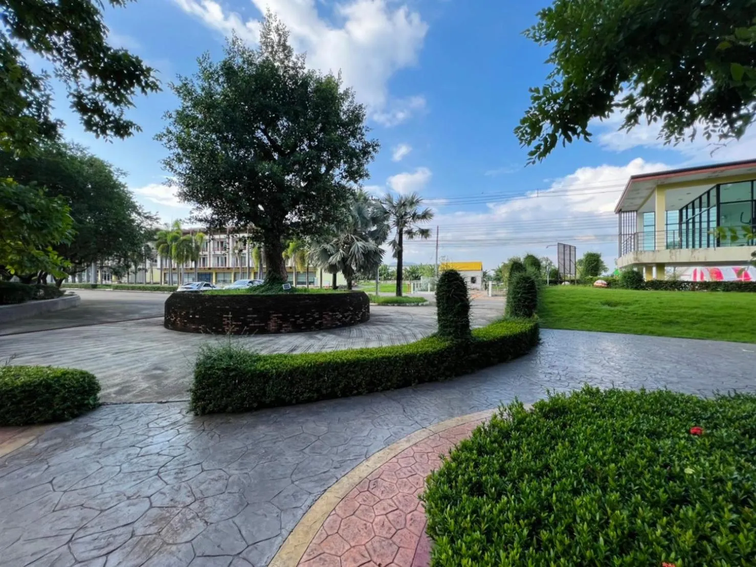 Inner courtyard view in The Room at Maesai