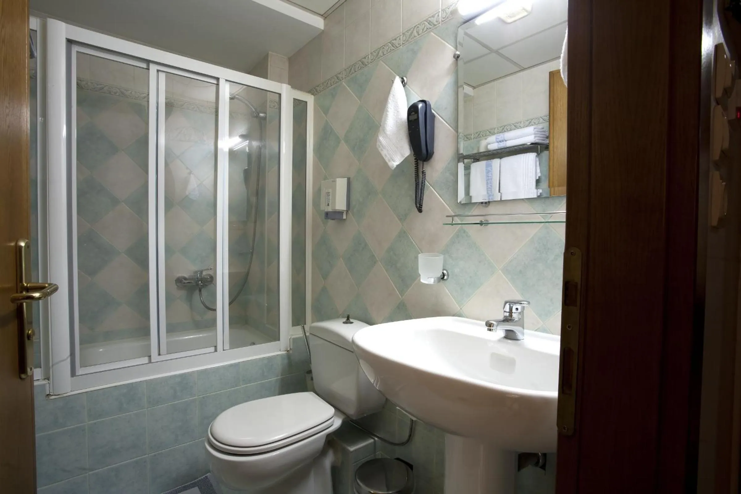 Bathroom in Hotel Katerina