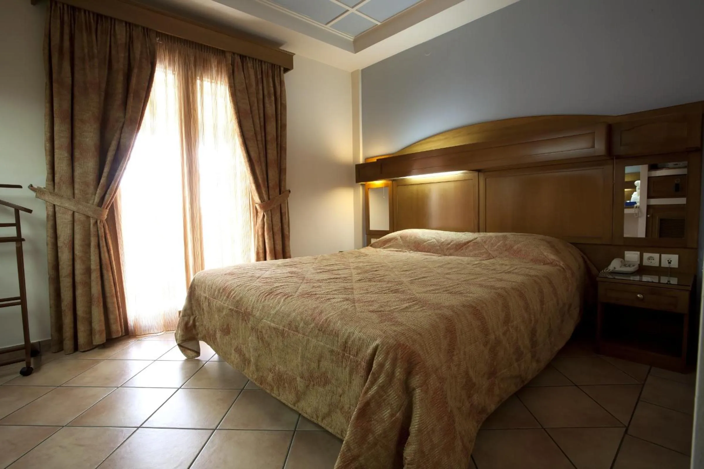 Day, Bed in Hotel Katerina