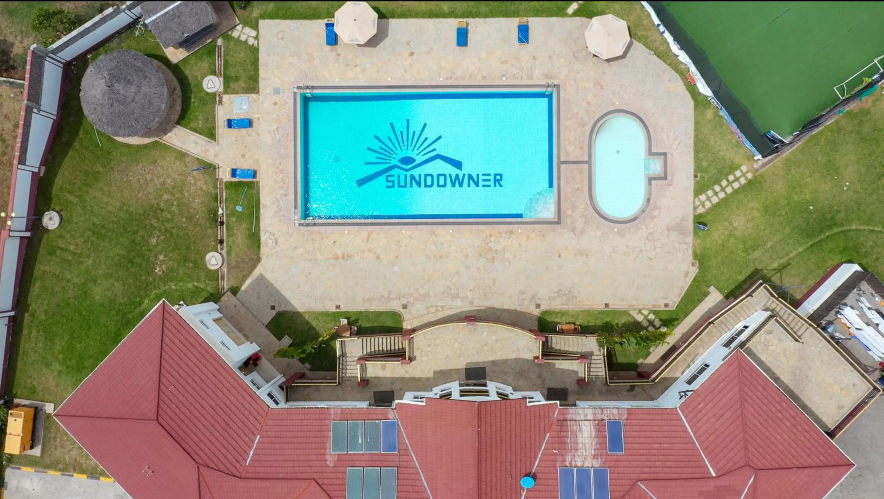 Swimming pool in Greenpark Sundowner