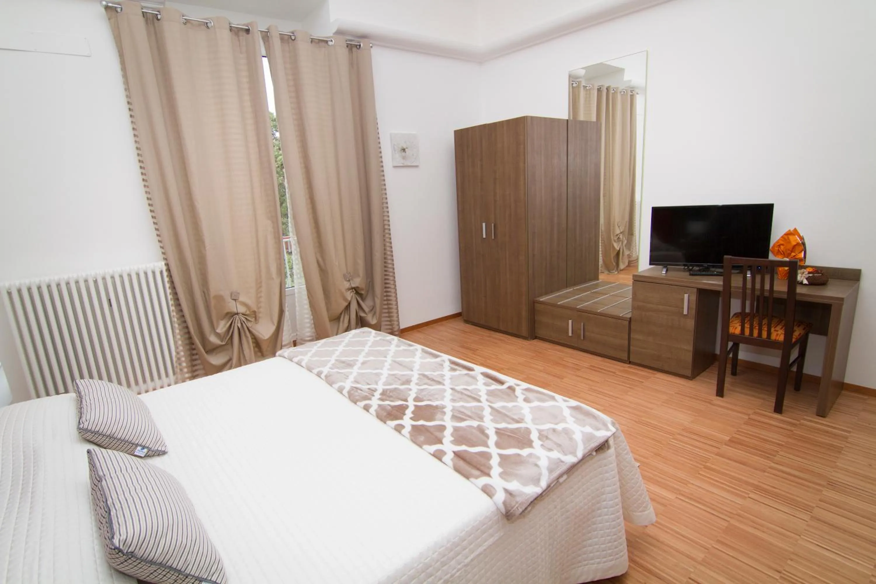 Photo of the whole room, Bed in Al Bastione Relais Suite & Rooms