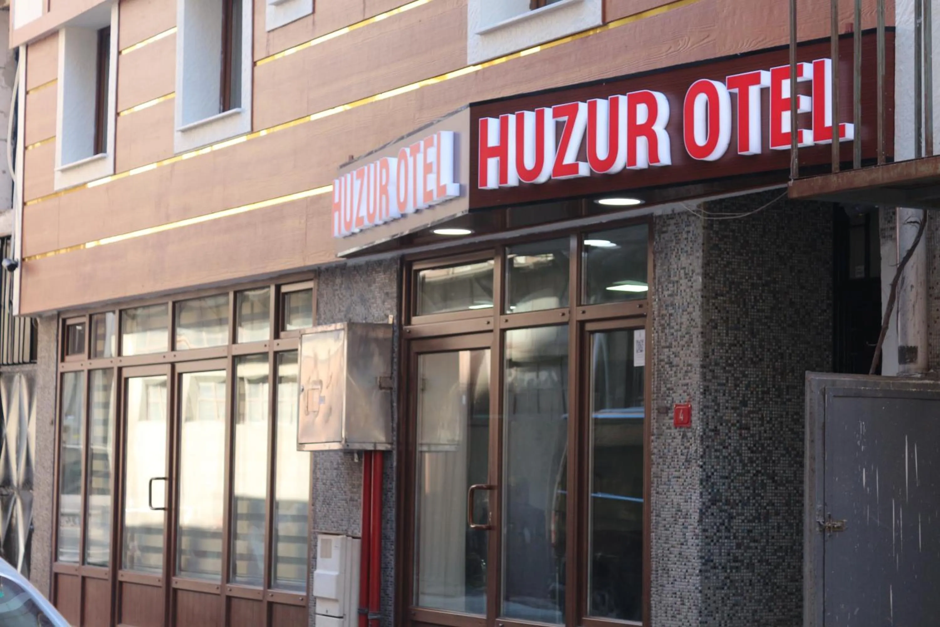 Facade/entrance in Beyoglu Huzur Hotel