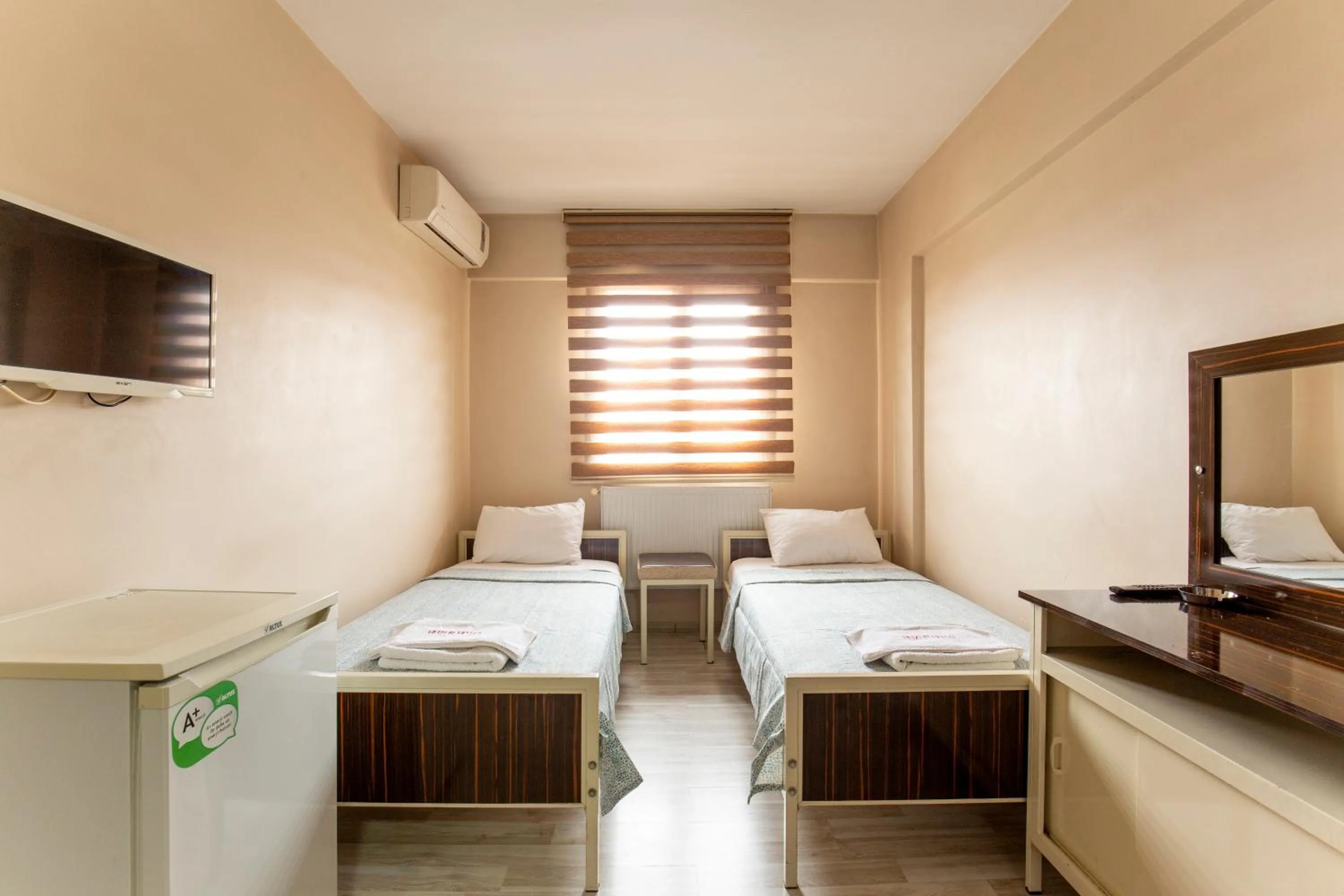 Bed in Beyoglu Huzur Hotel