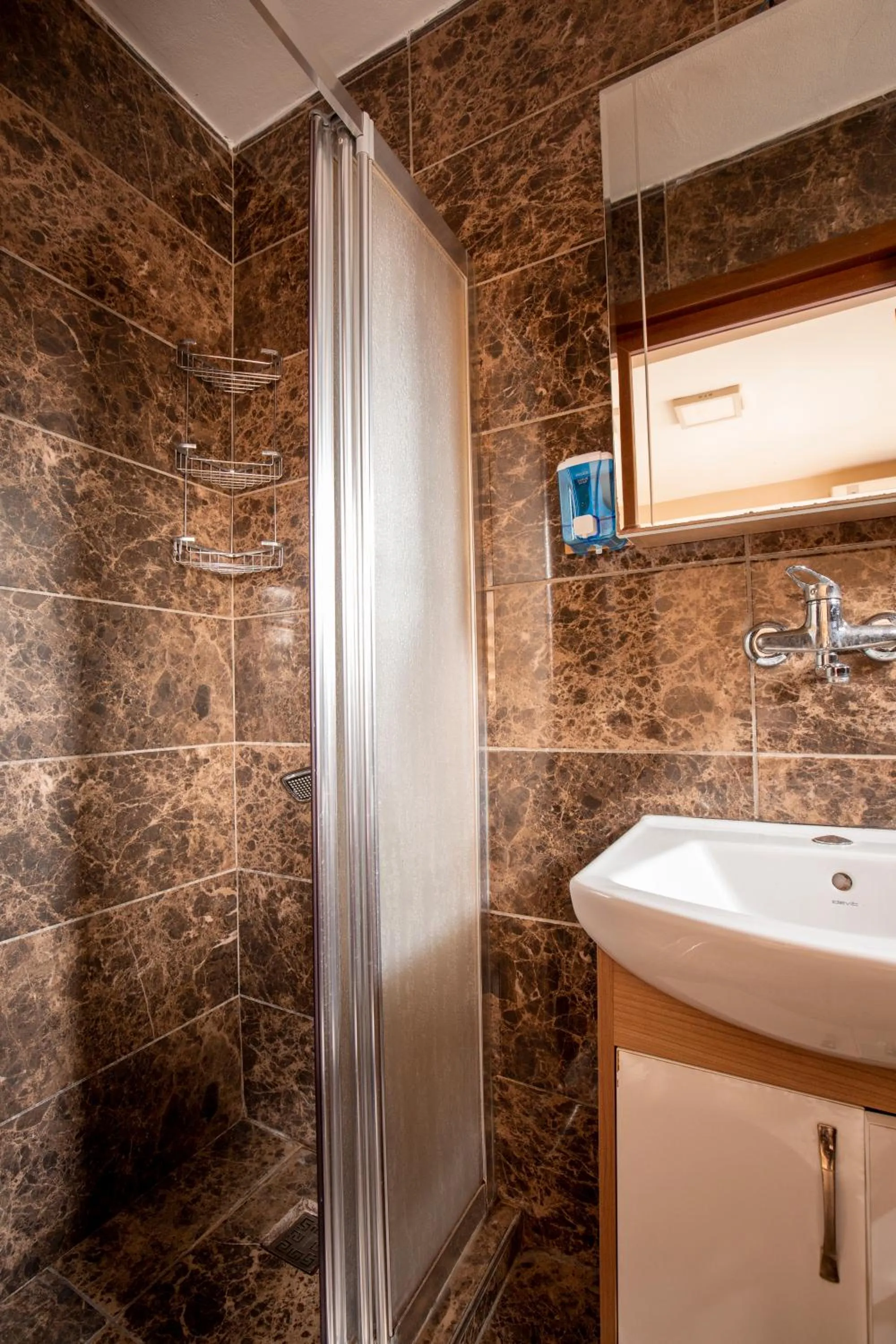 Bathroom in Beyoglu Huzur Hotel