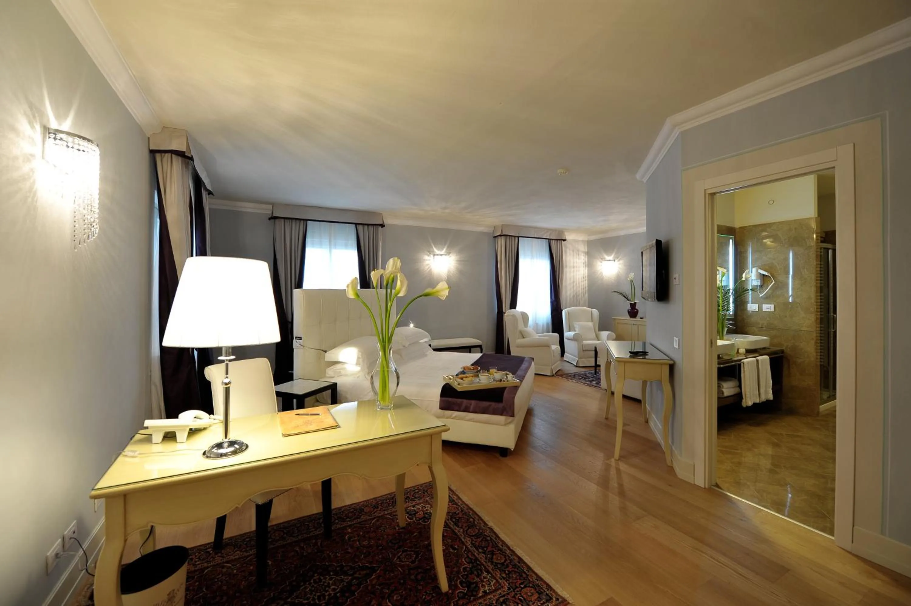 Bedroom in Hotel Palazzo San Lorenzo & Spa