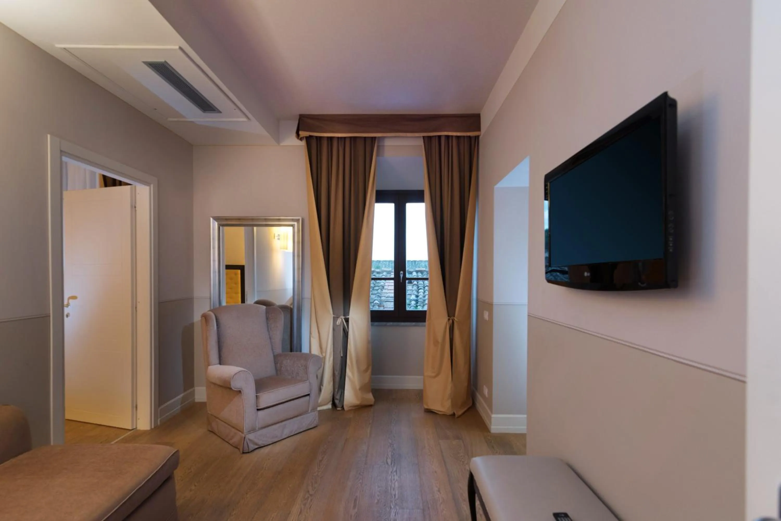 Photo of the whole room in Hotel Palazzo San Lorenzo & Spa