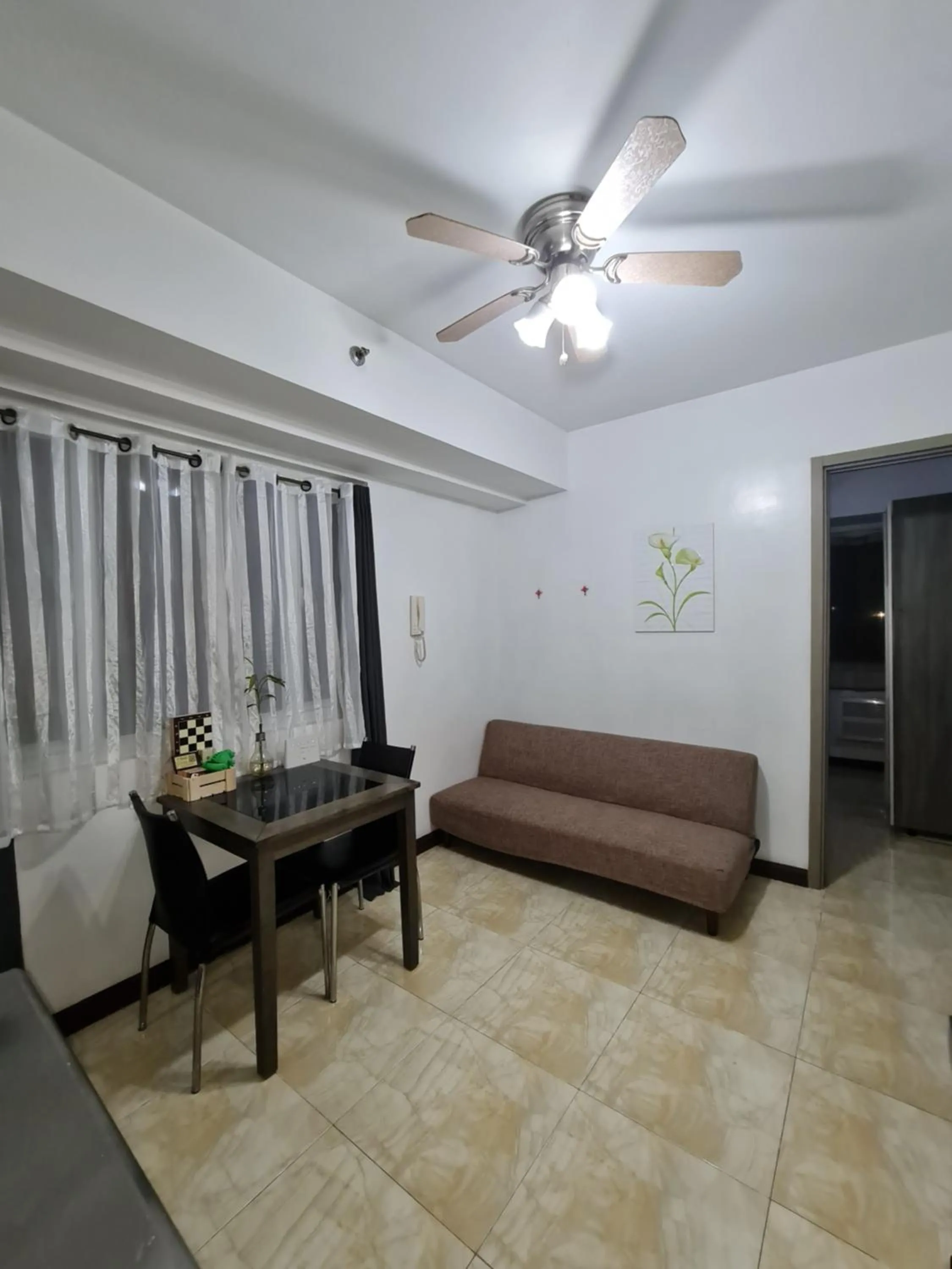 Solemare Parksuites Condominium - Condo R Us