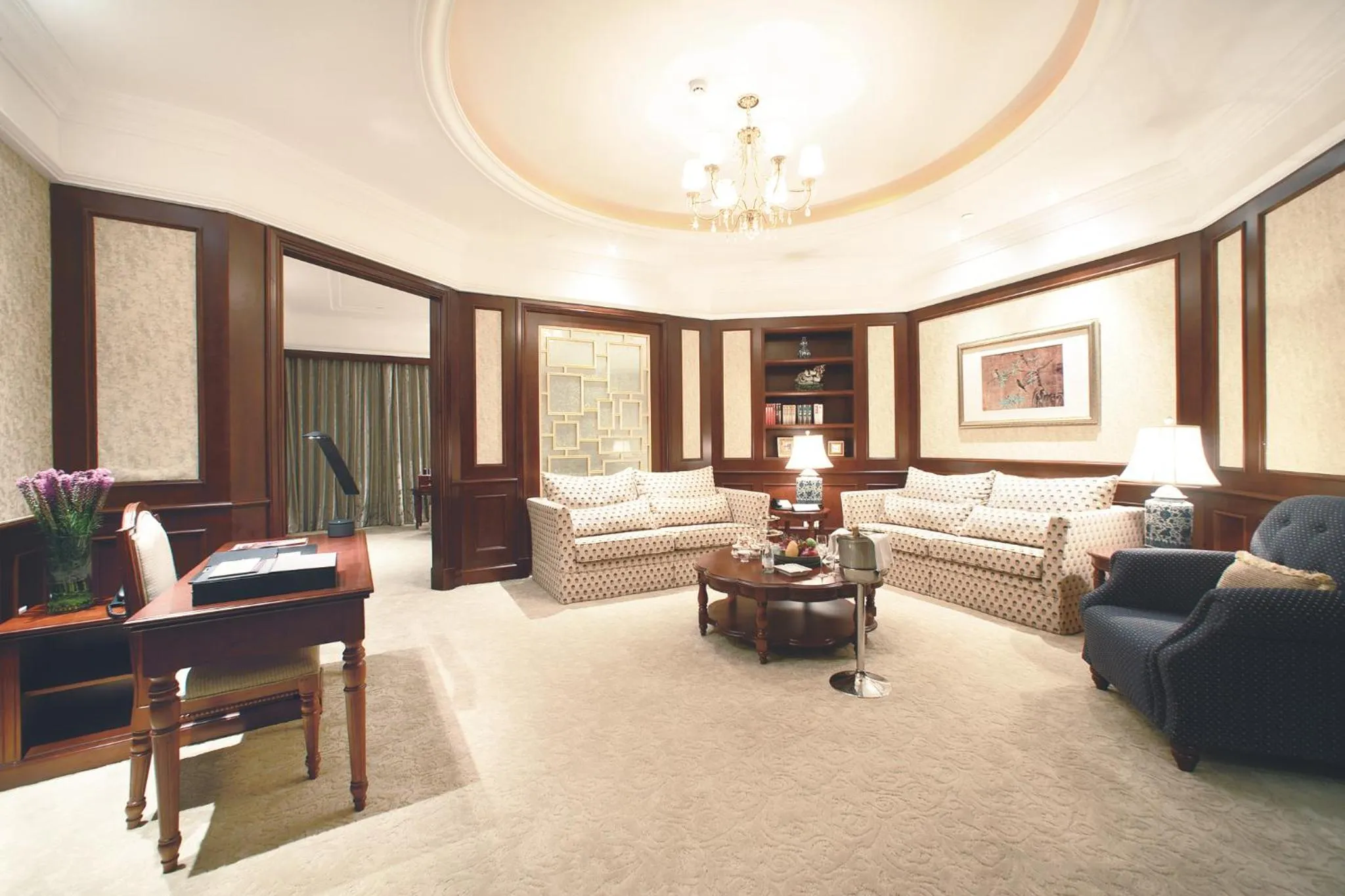 Seating Area in Sky Fortune Boutique Hotel Shanghai