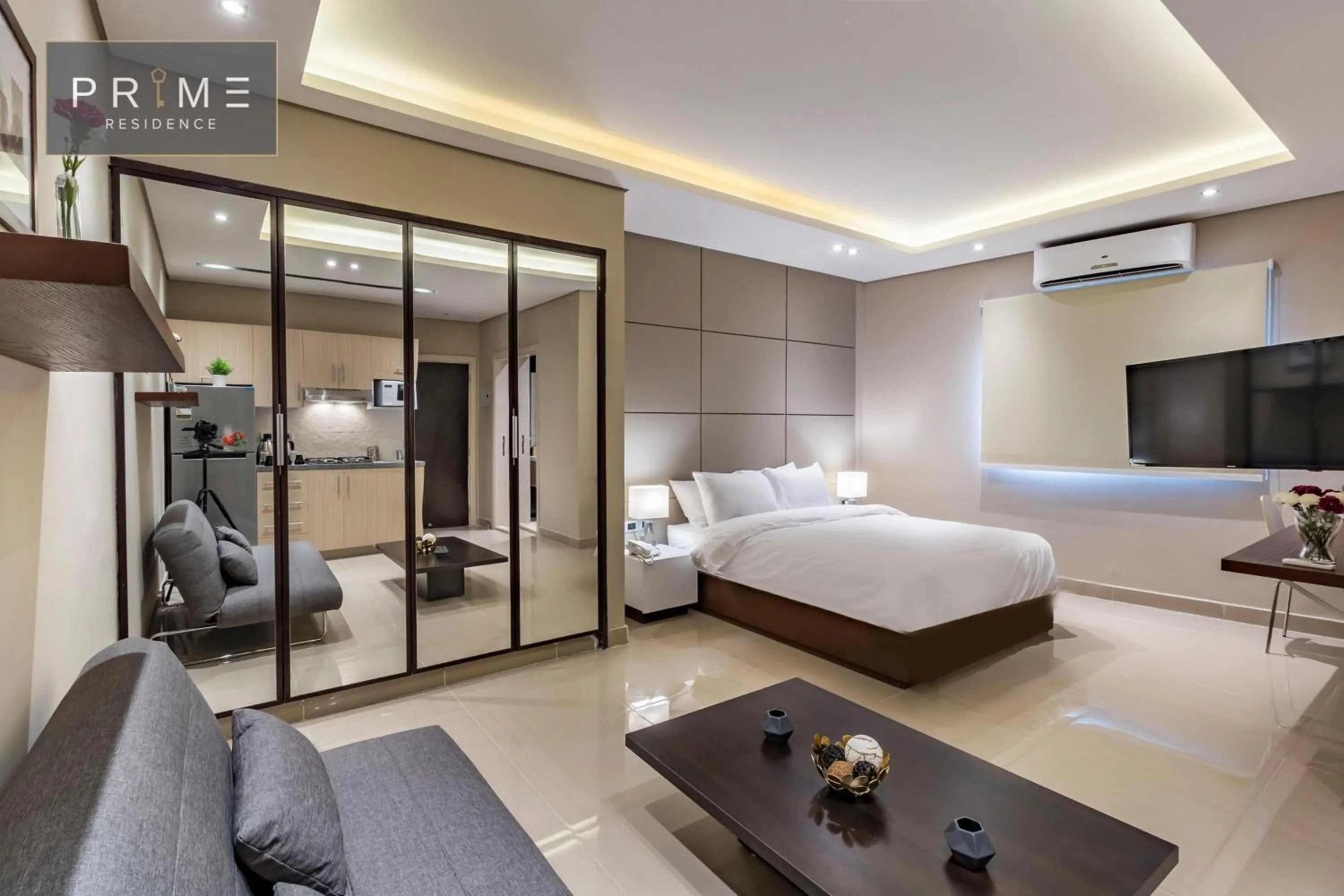 Photo of the whole room, Bed in Prime Residence New Cairo