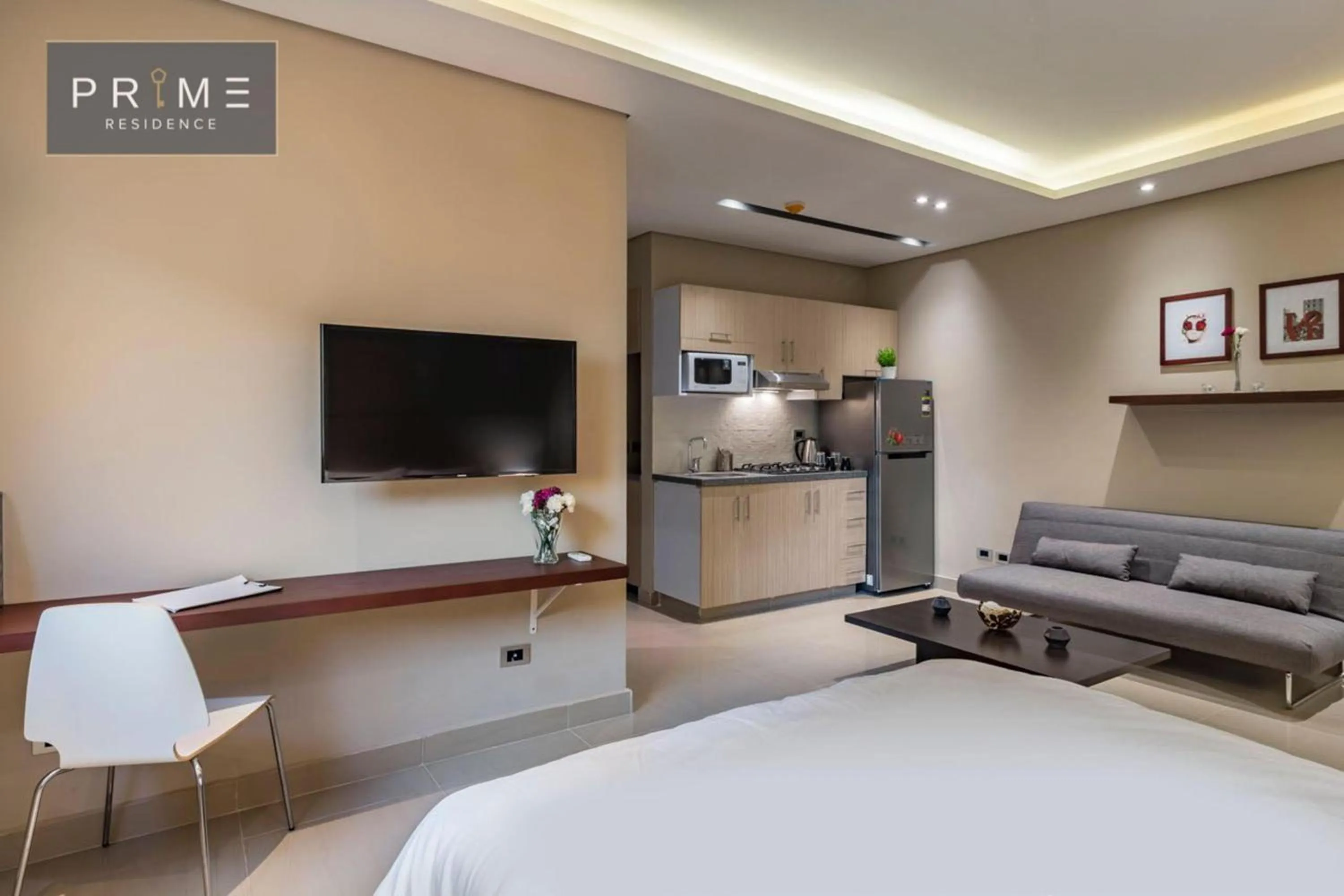 Photo of the whole room, Bed in Prime Residence New Cairo