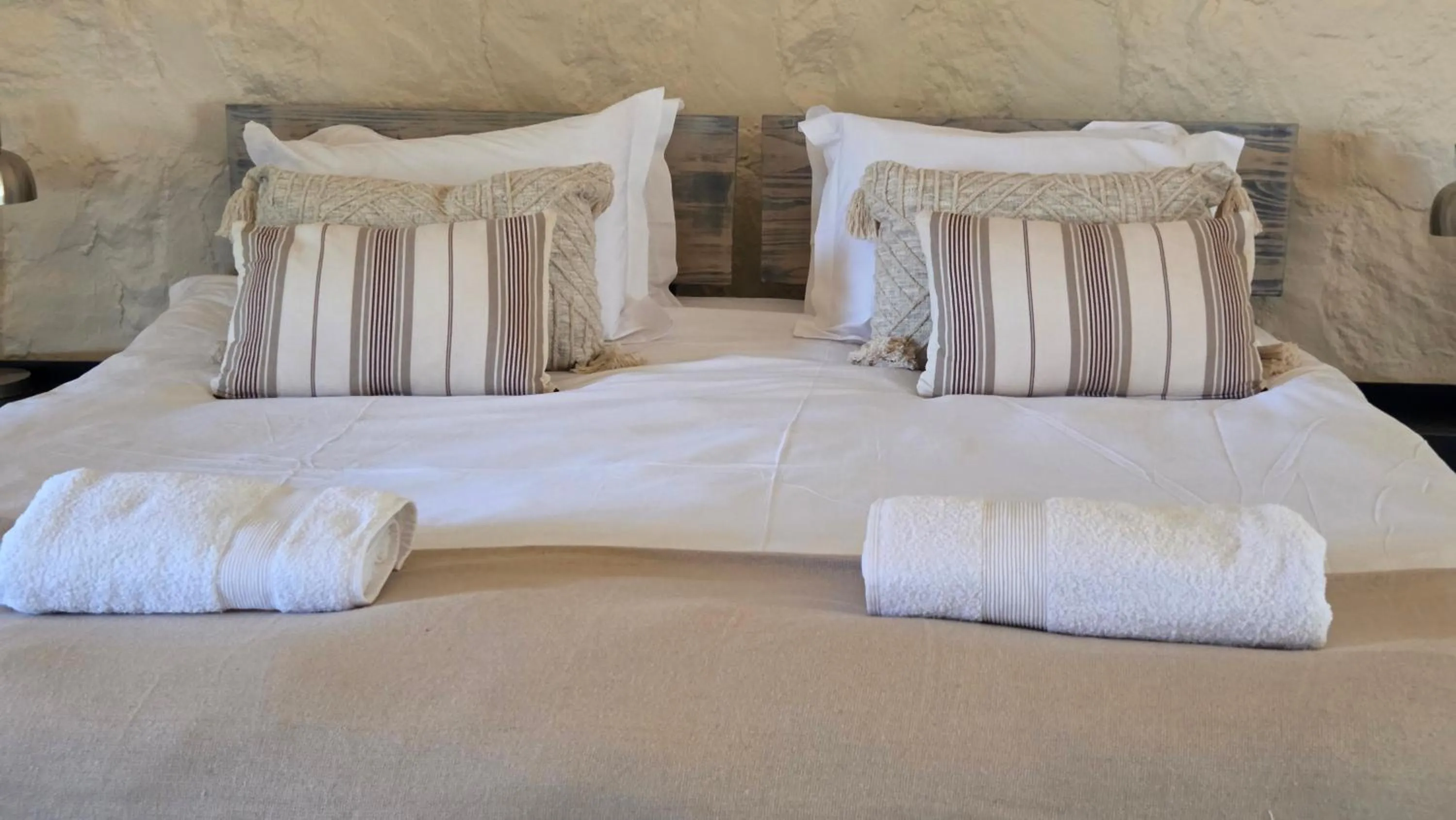 Bed in Three Bridges B&B