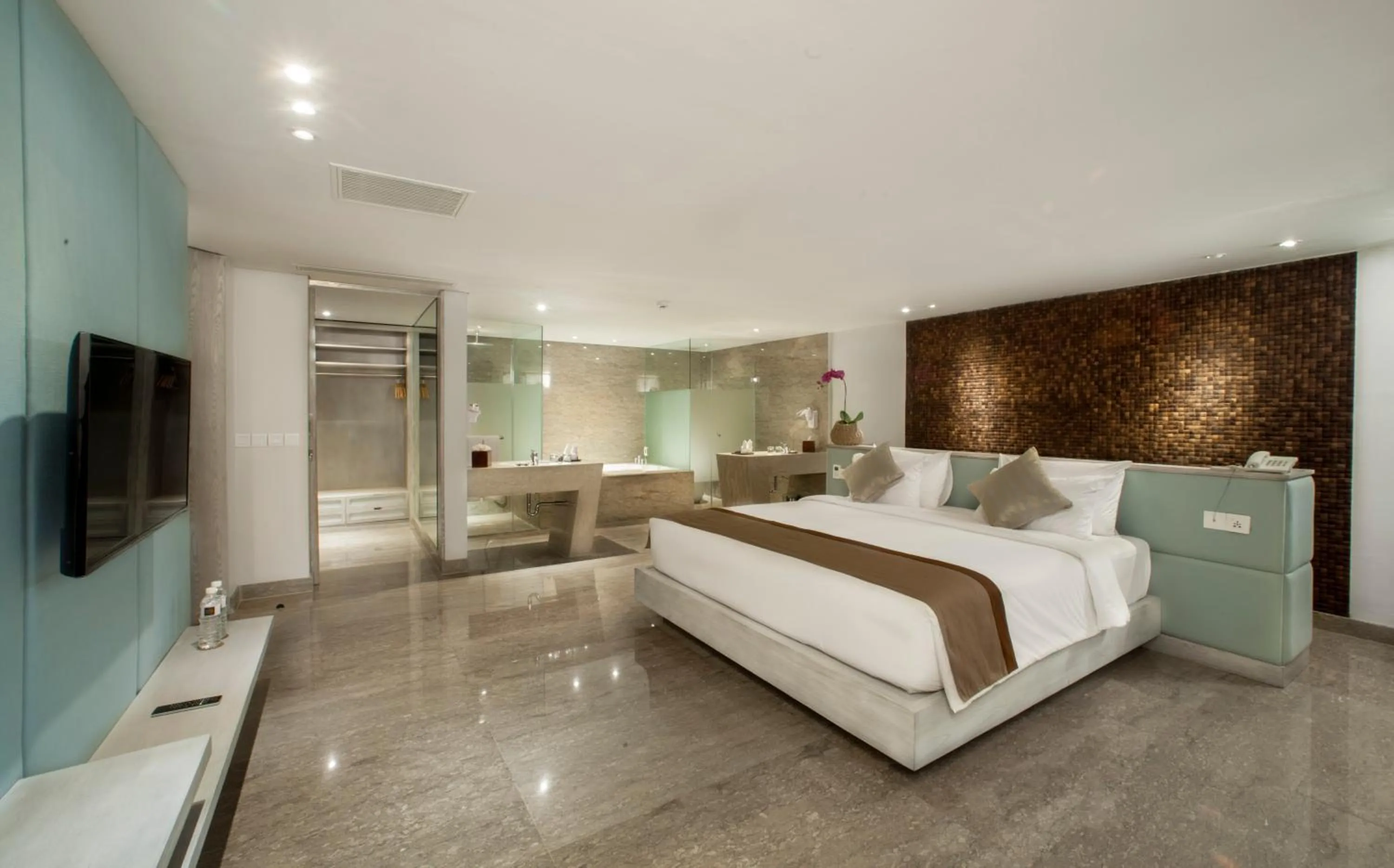 Bedroom, Bed in Hotel Daun Bali Seminyak