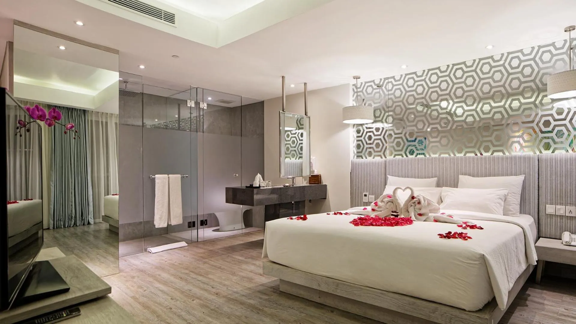 Bedroom, Bed in Hotel Daun Bali Seminyak