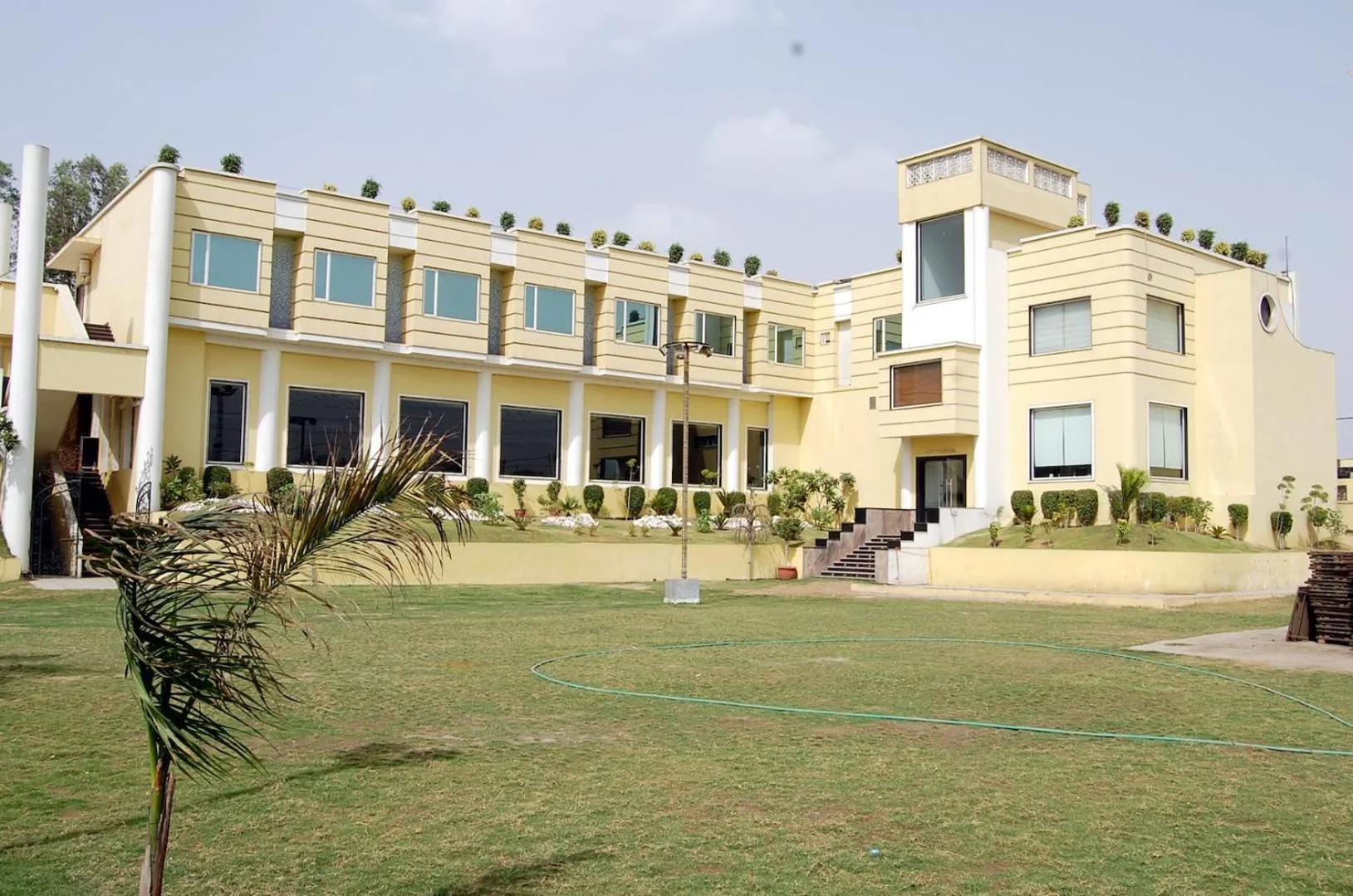 Property building in Lavanya Hotel- Near Alipur, Delhi
