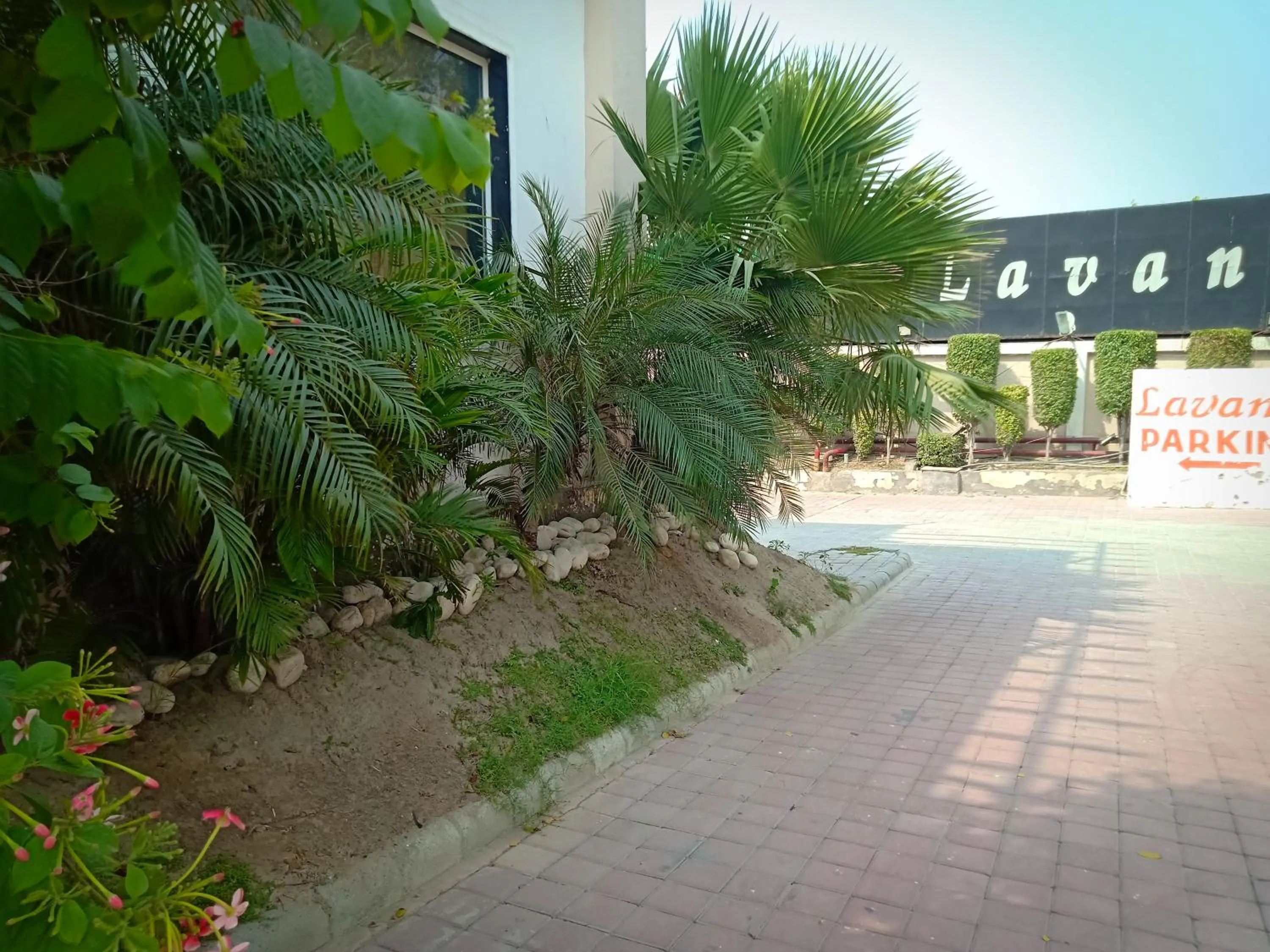 Property building in Lavanya Hotel- Near Alipur, Delhi