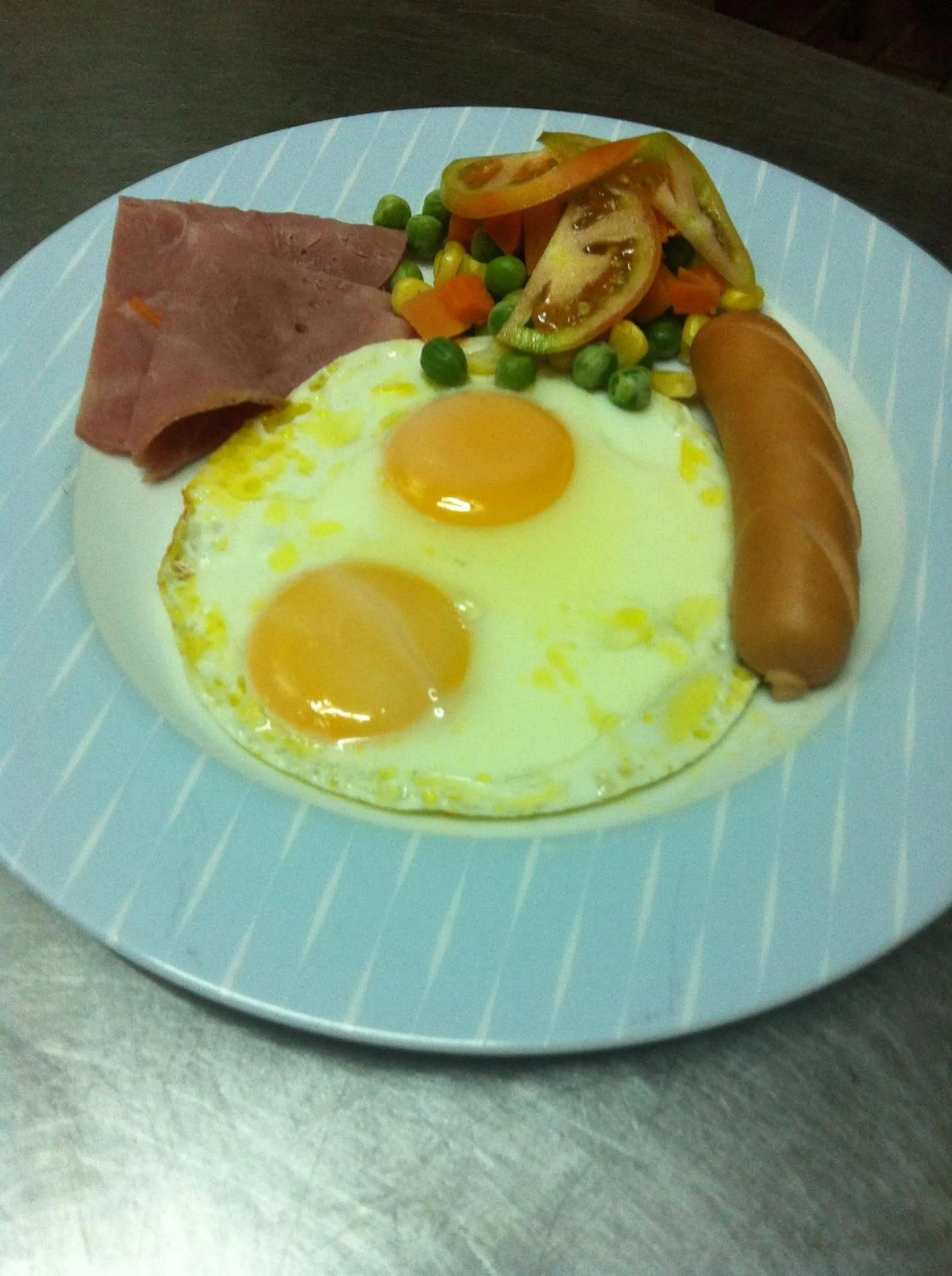 American breakfast in Sakol Hotel